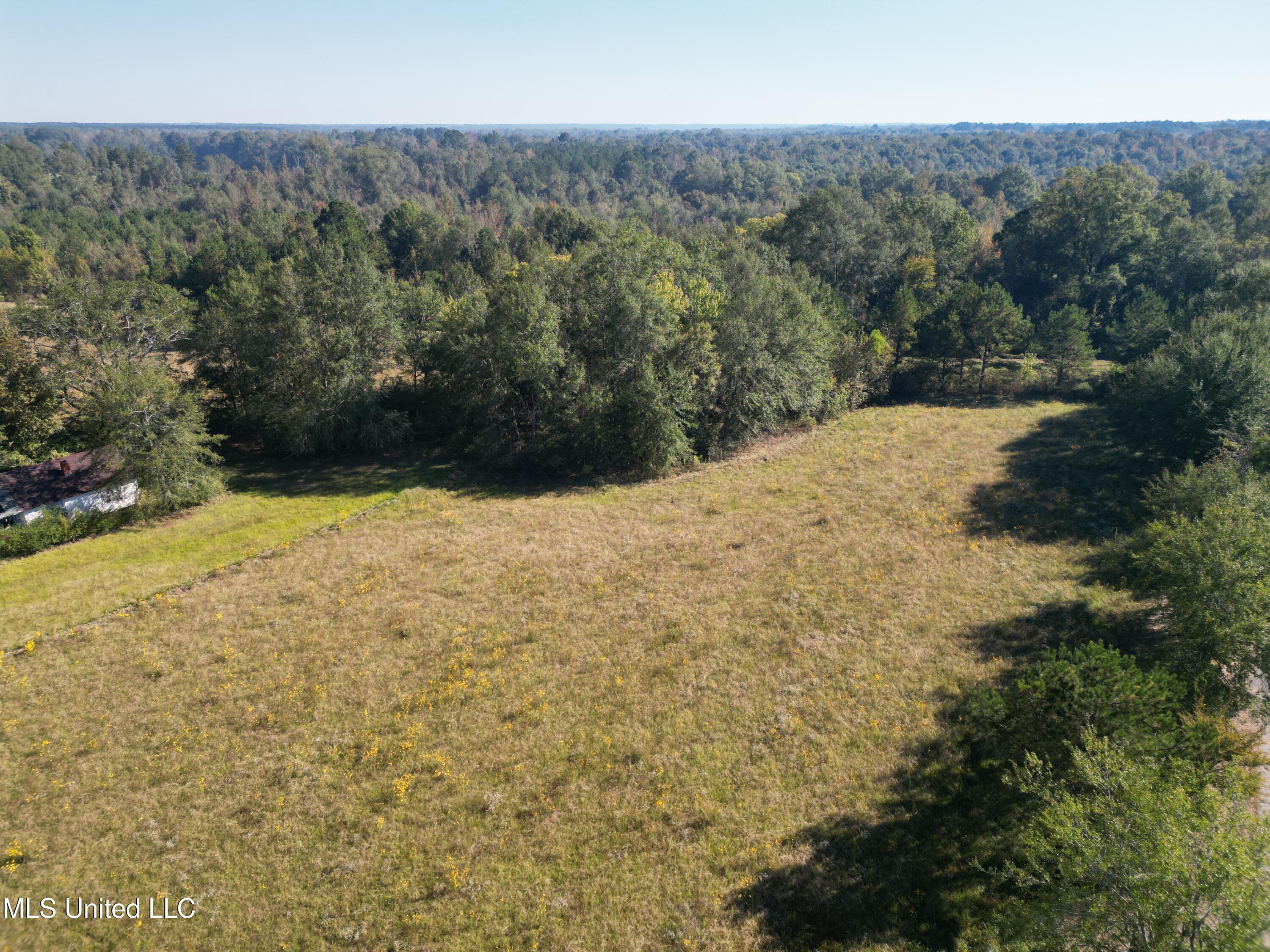 1844 Swamp Road Property Photo 14