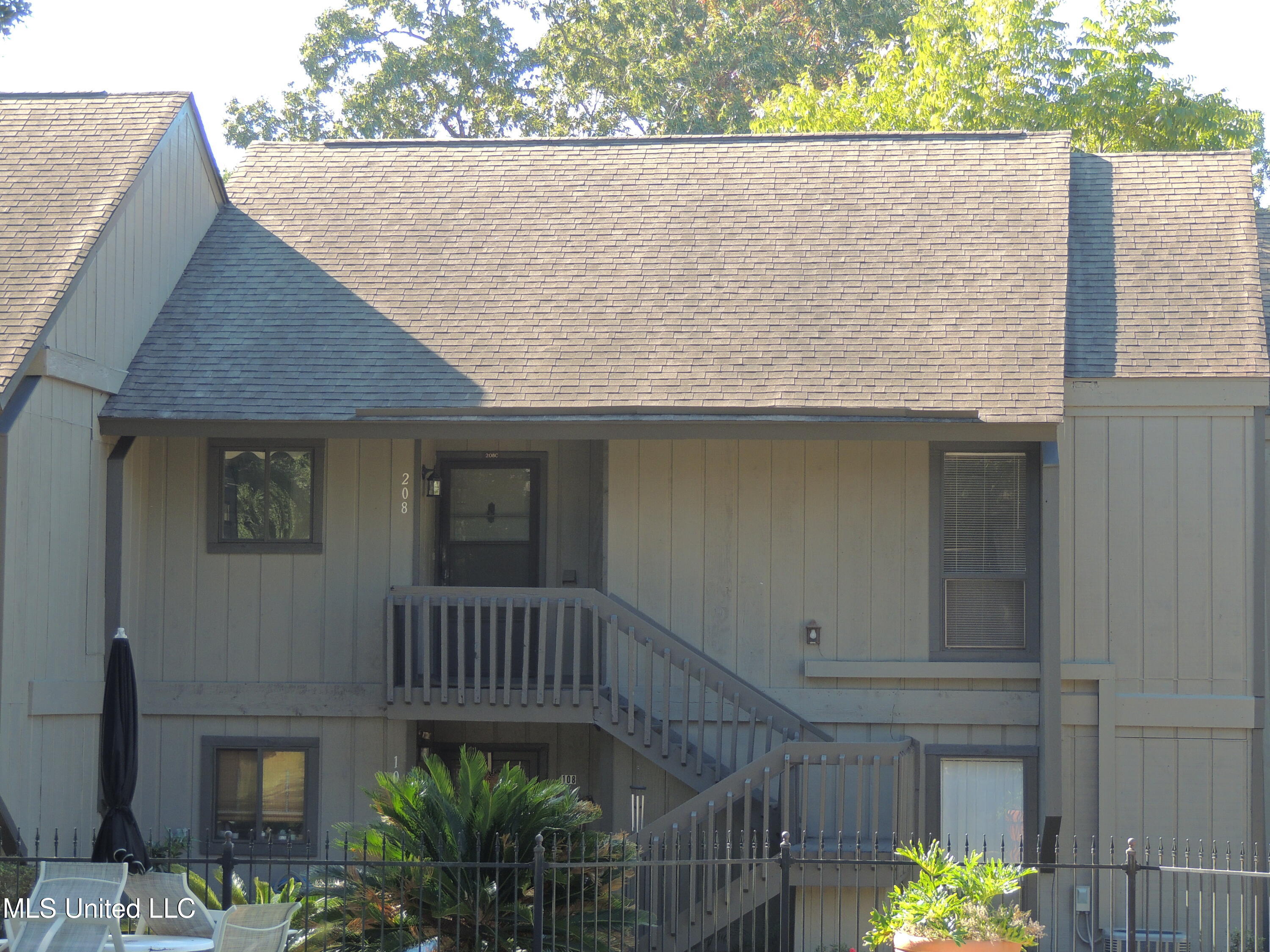 208 Kona Property Photo 2