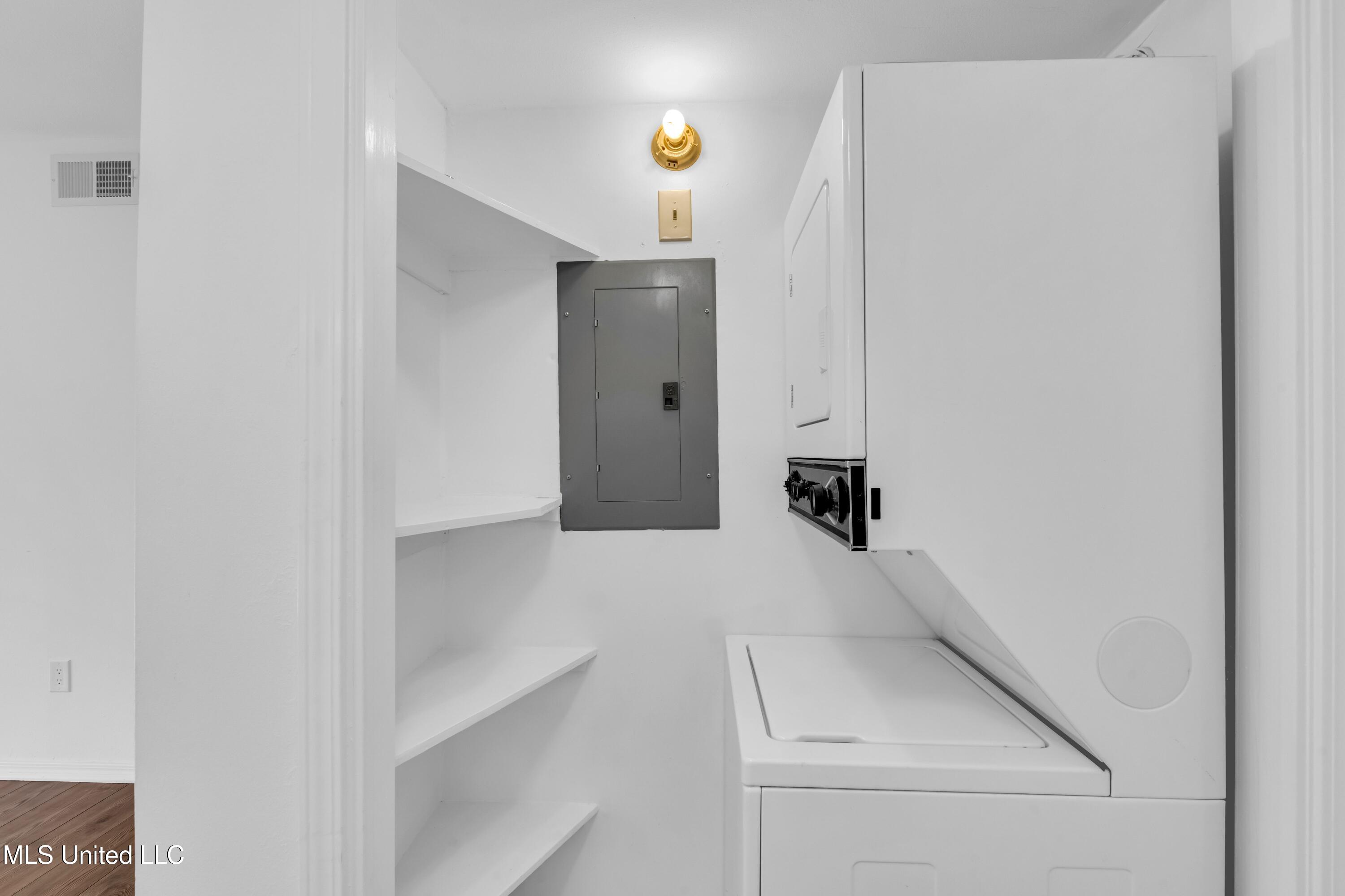 208 Kona Property Photo 16