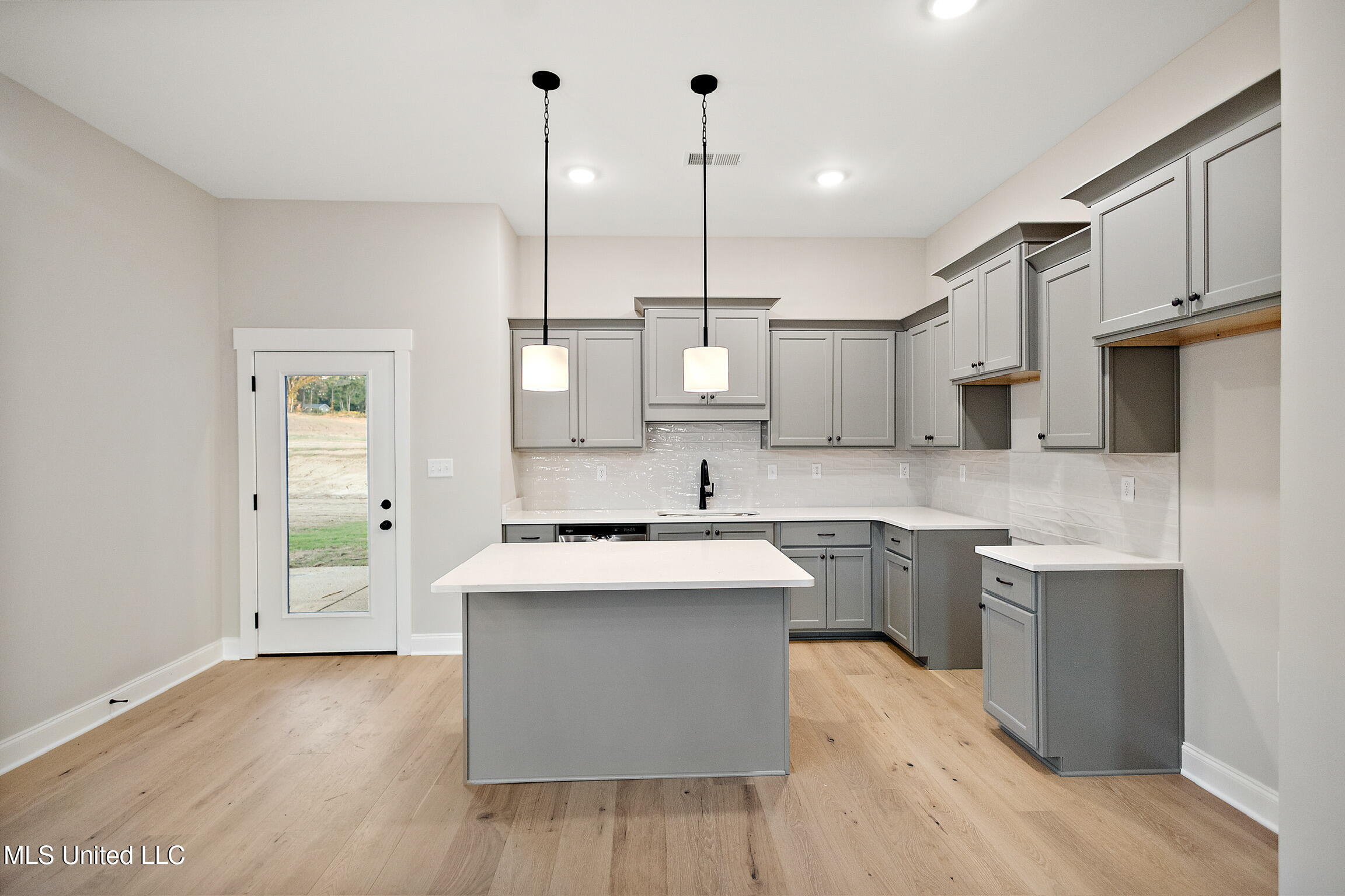 928 Coahoma Court Property Photo 12