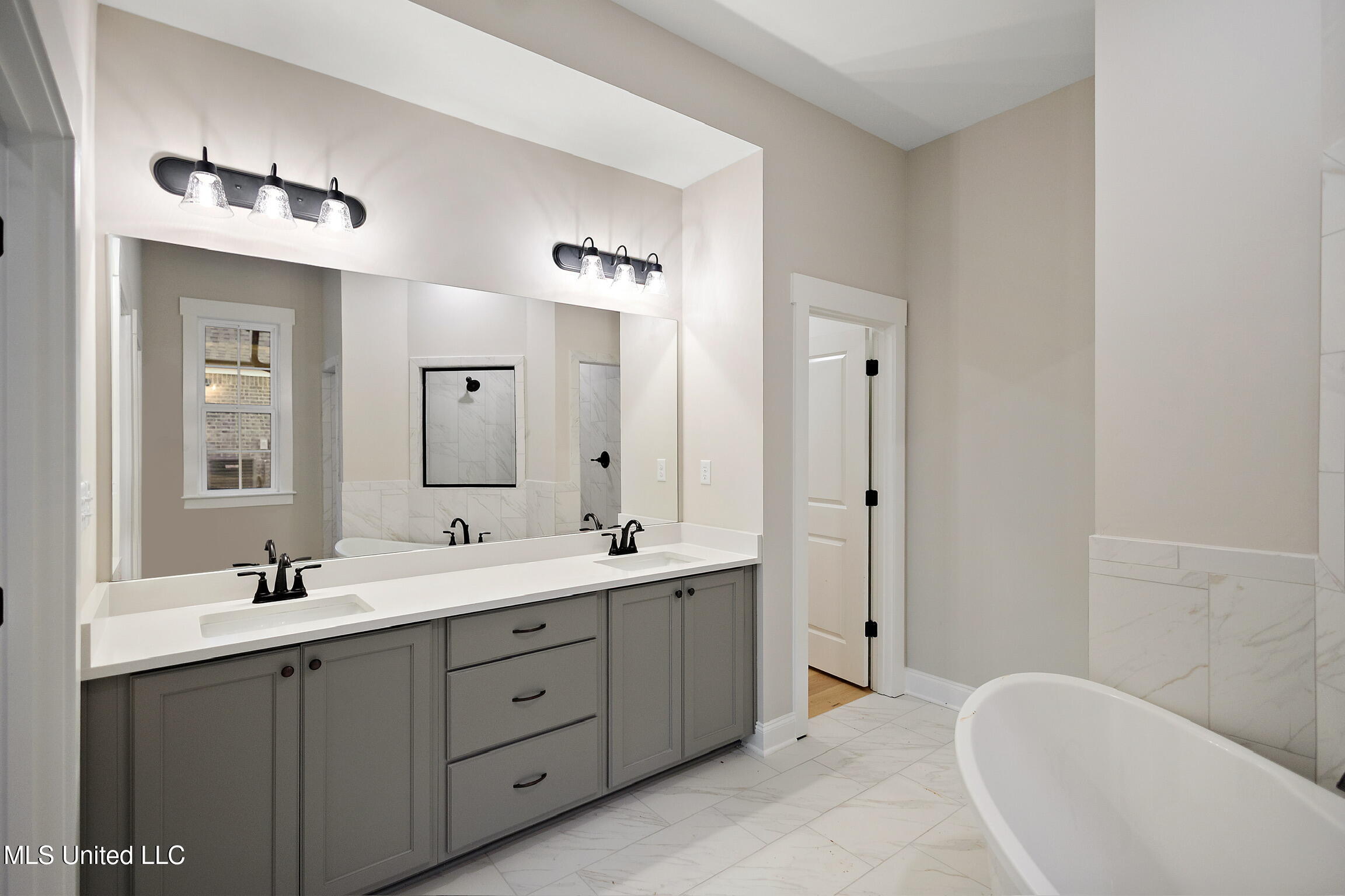 928 Coahoma Court Property Photo 18