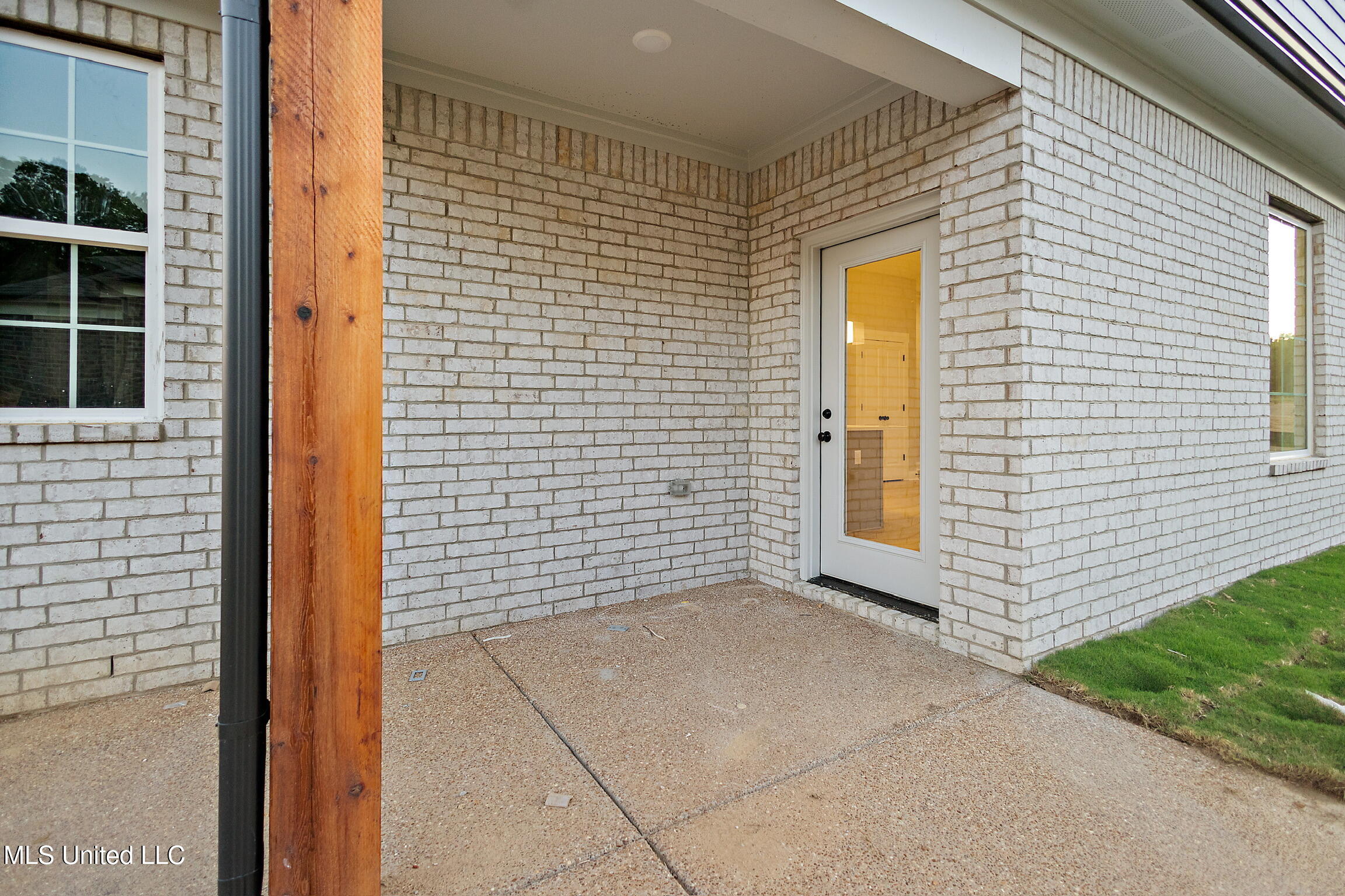 928 Coahoma Court Property Photo 29