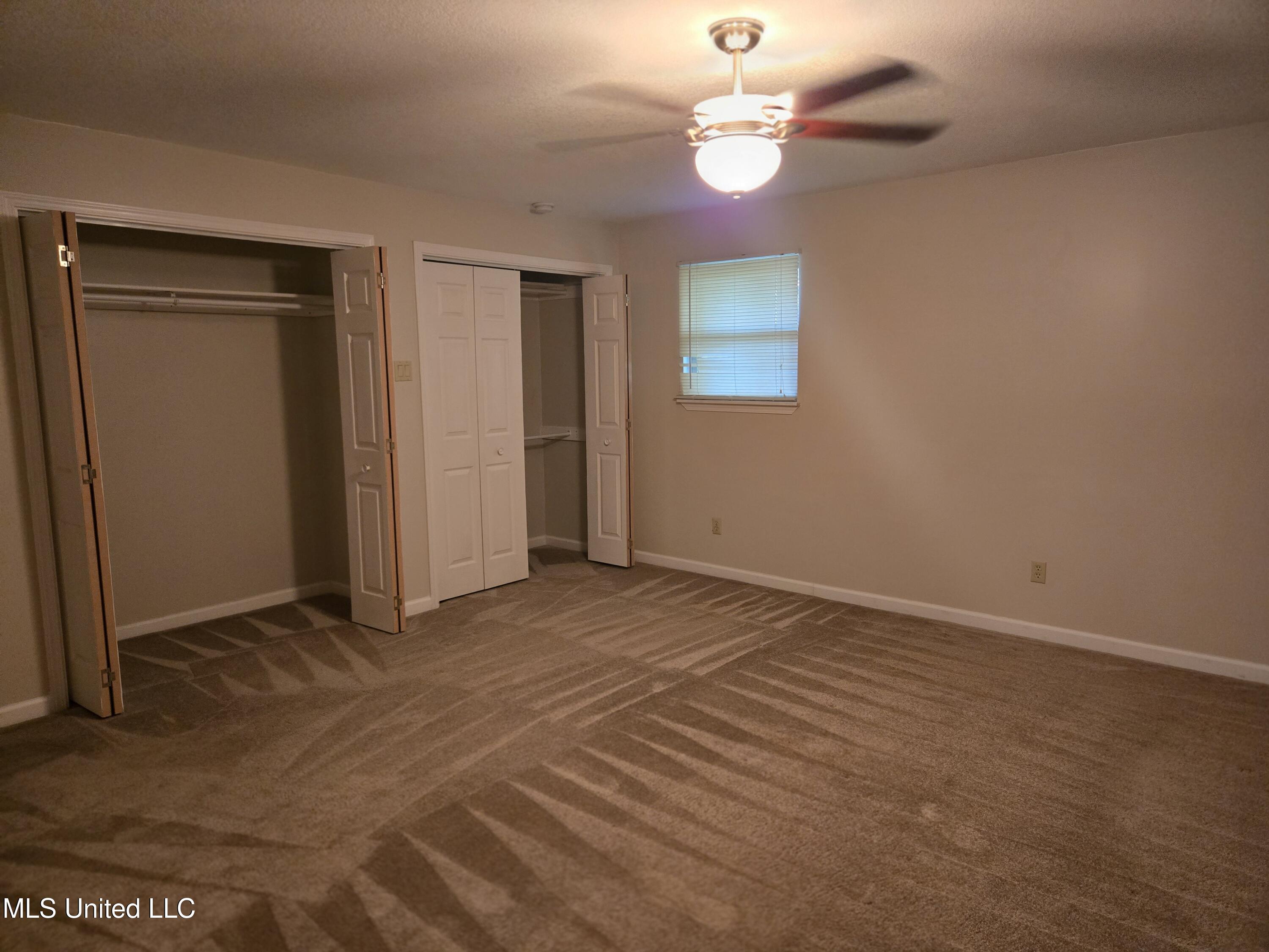 726 Canterbury Drive Property Photo 12