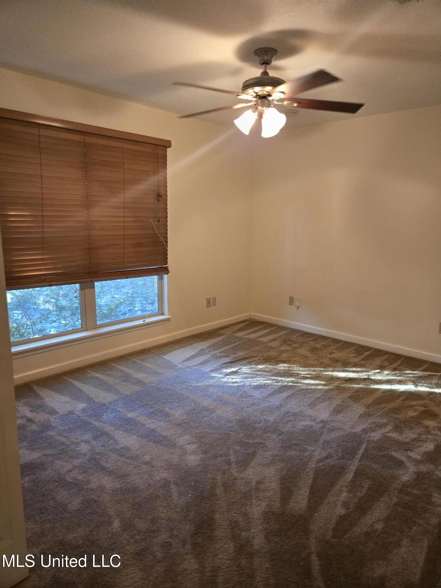 726 Canterbury Drive Property Photo 20