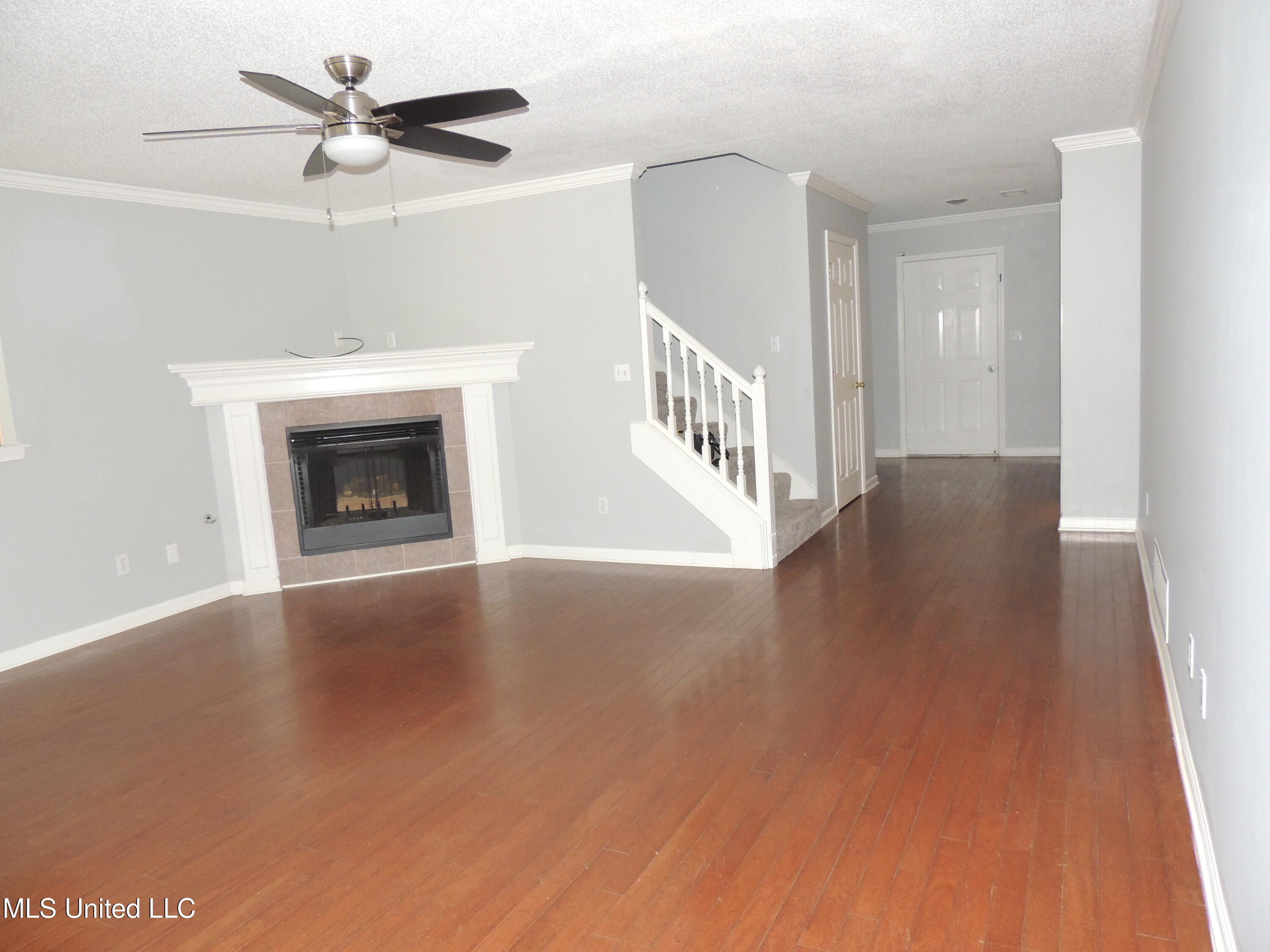 400 S Timber Way Property Photo 2