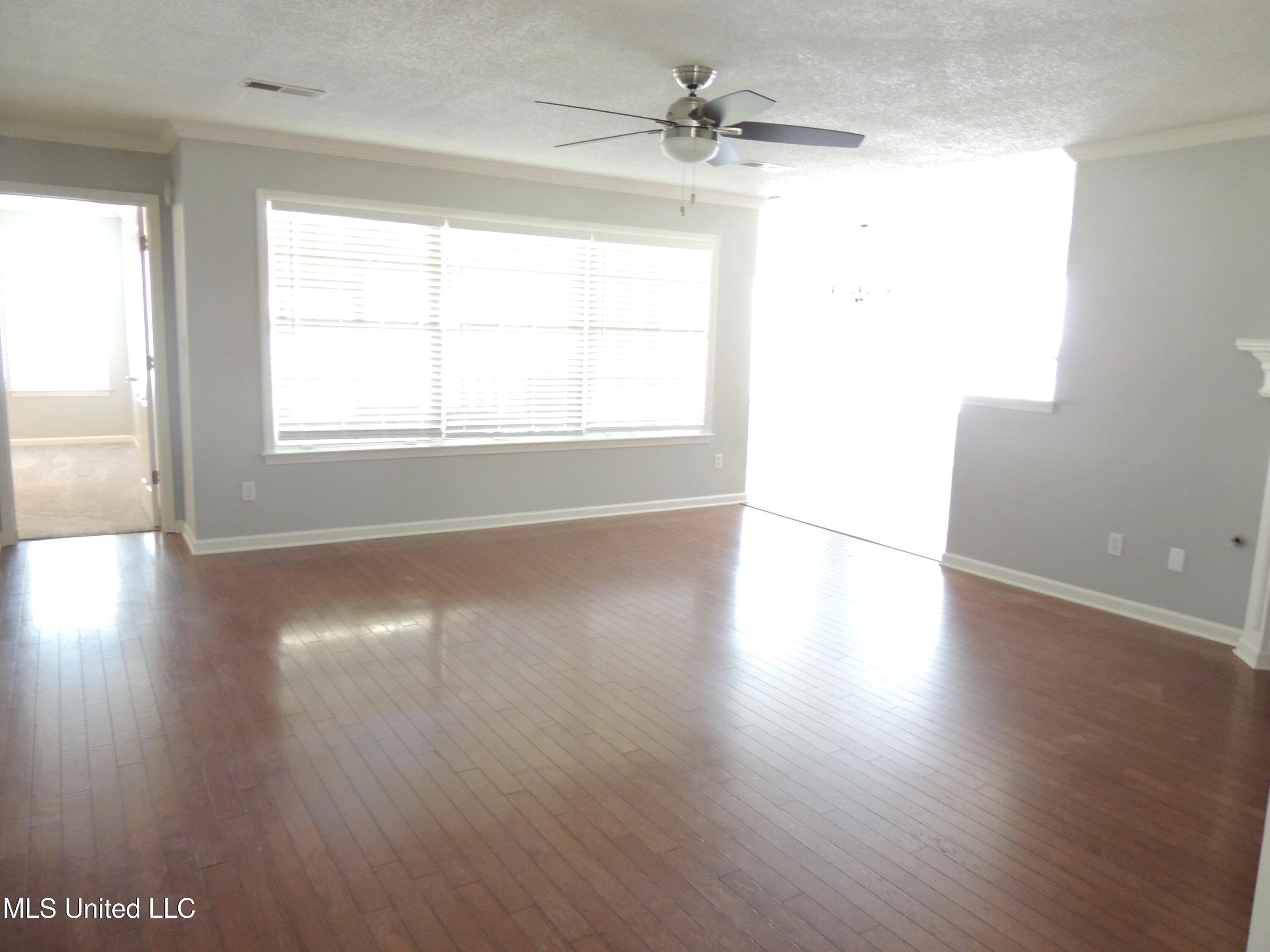 400 S Timber Way Property Photo 5