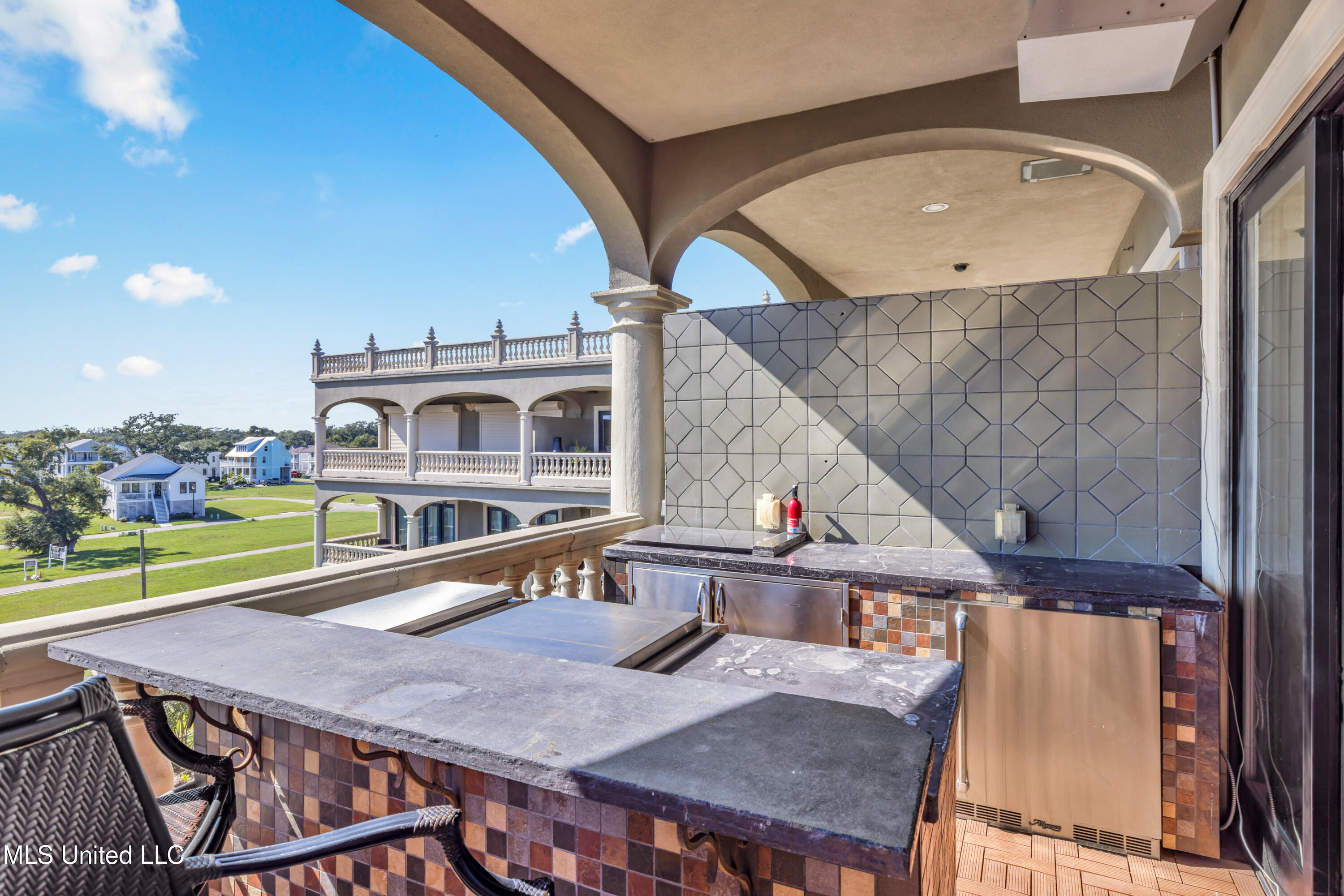 4640 W Beach Boulevard Property Photo 10