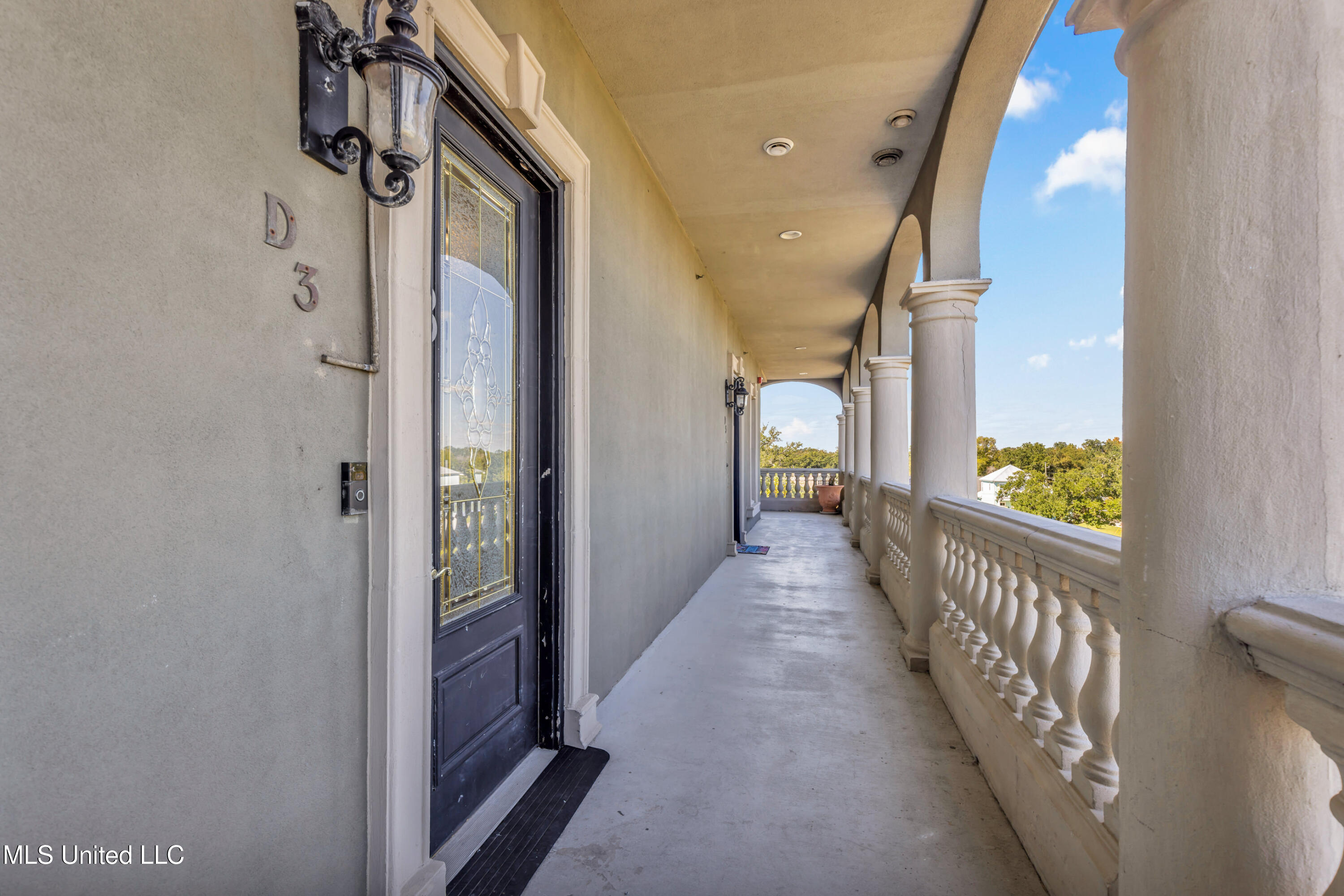 4640 W Beach Boulevard Property Photo 12