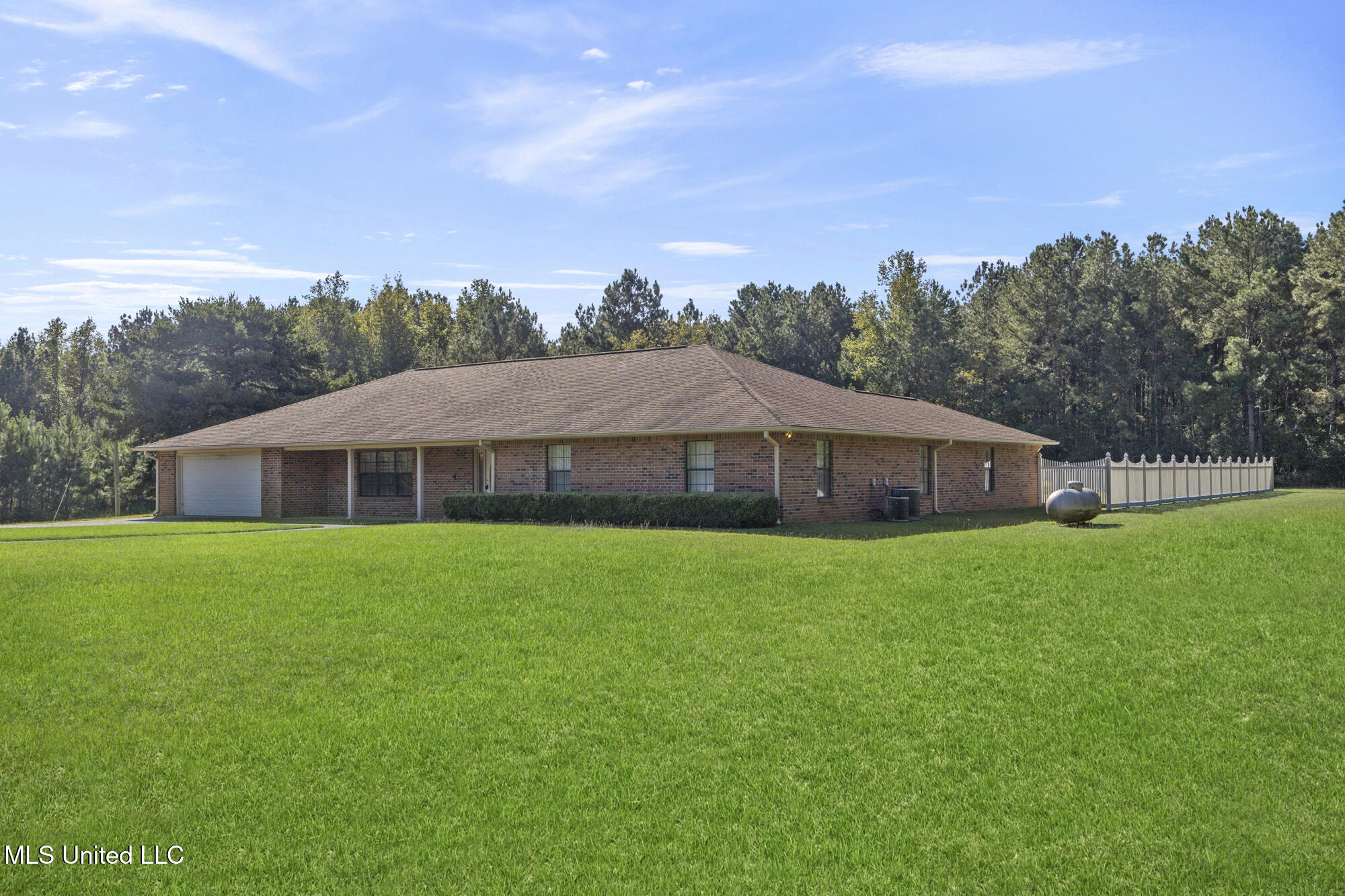 4022 Old Highway 24 Ext Property Photo 2