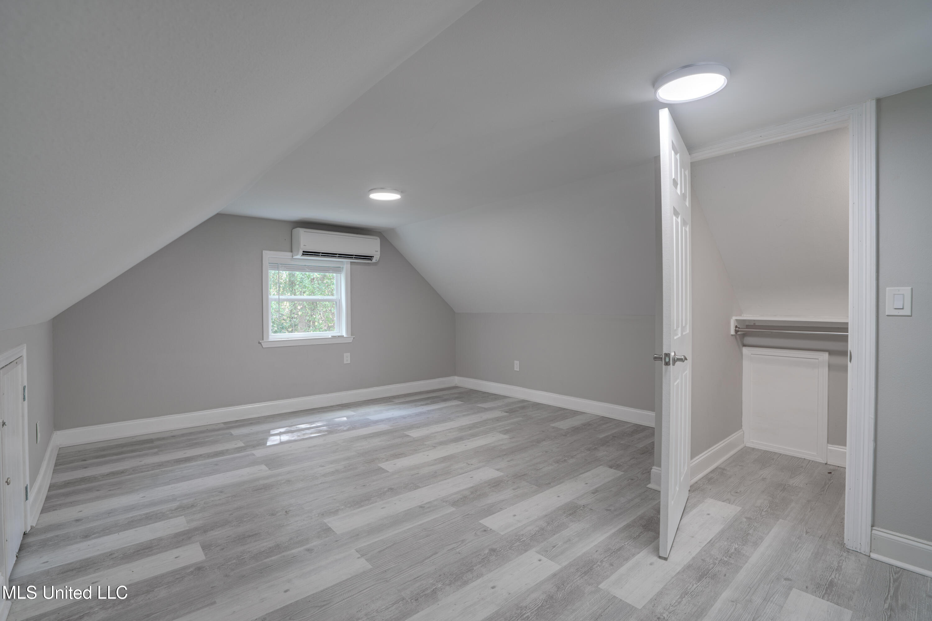 1076-r Lilinoe Way Property Photo 22