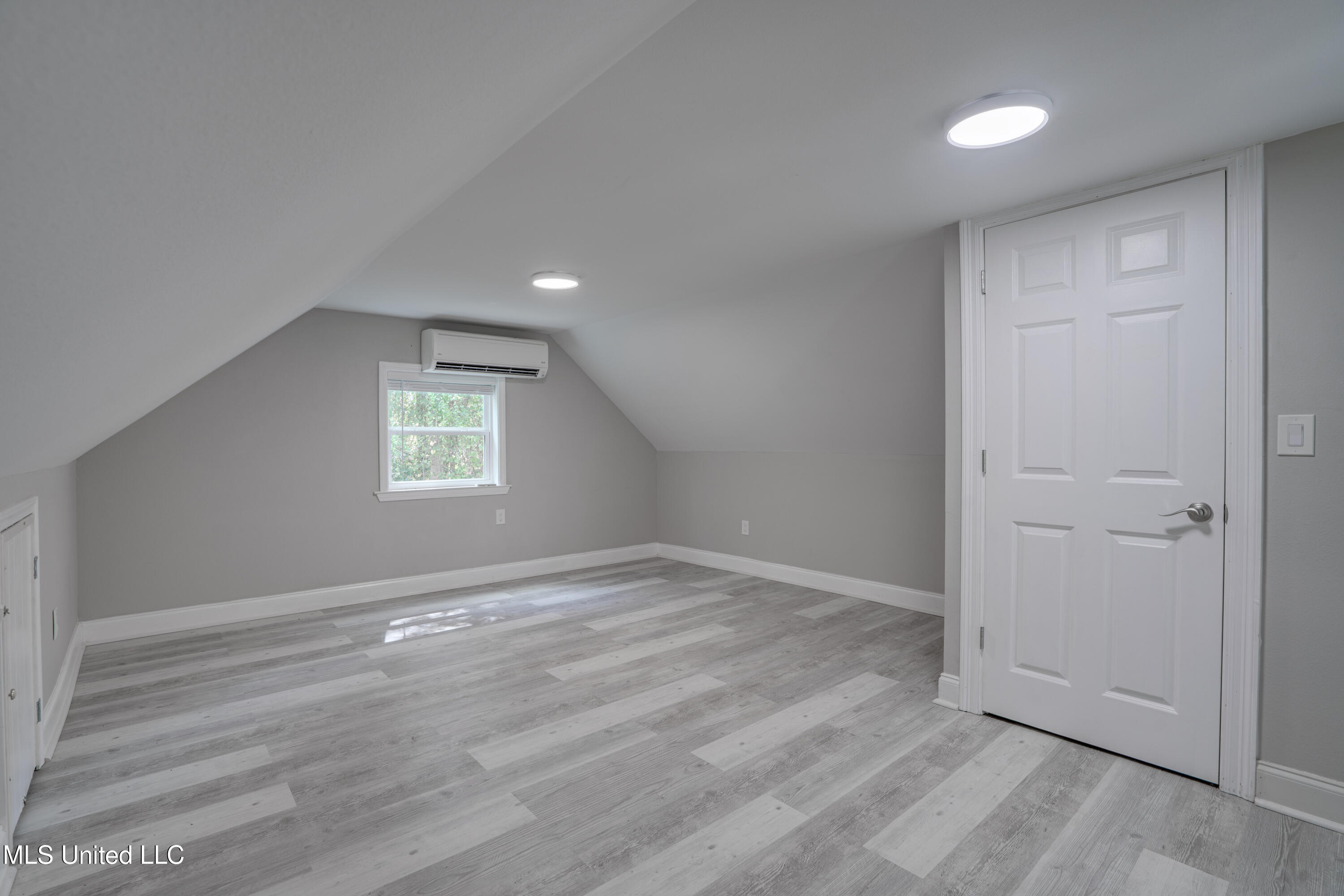 1076-r Lilinoe Way Property Photo 23