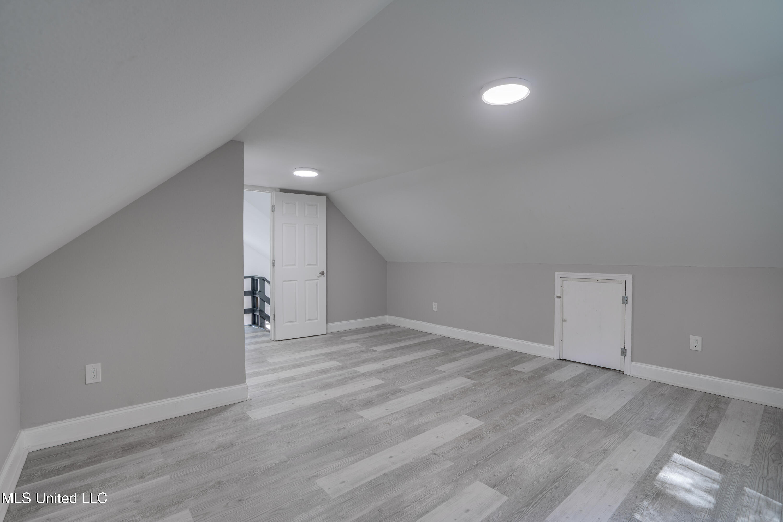 1076-r Lilinoe Way Property Photo 25