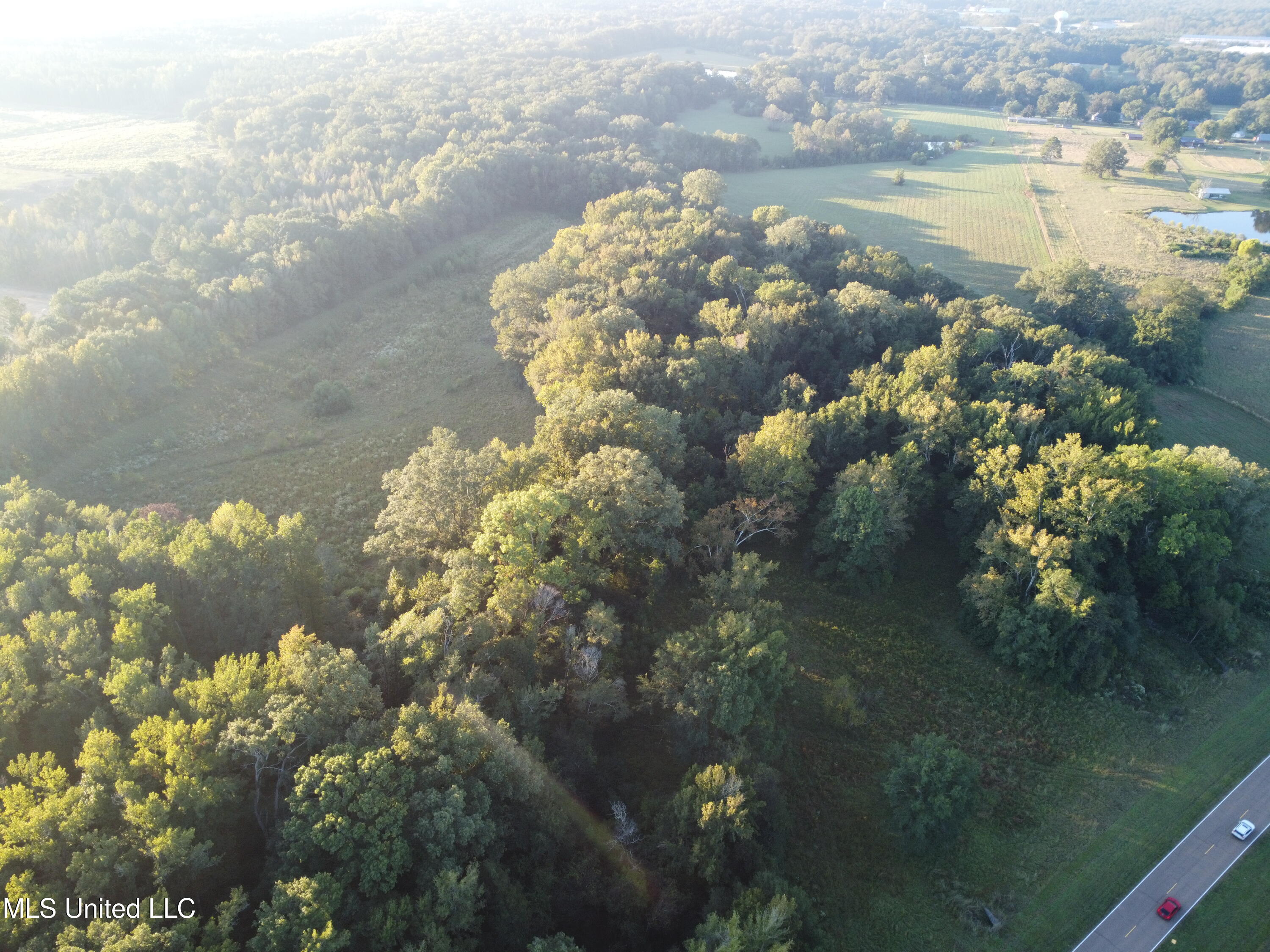 2300 W West County Line Road Property Photo 3