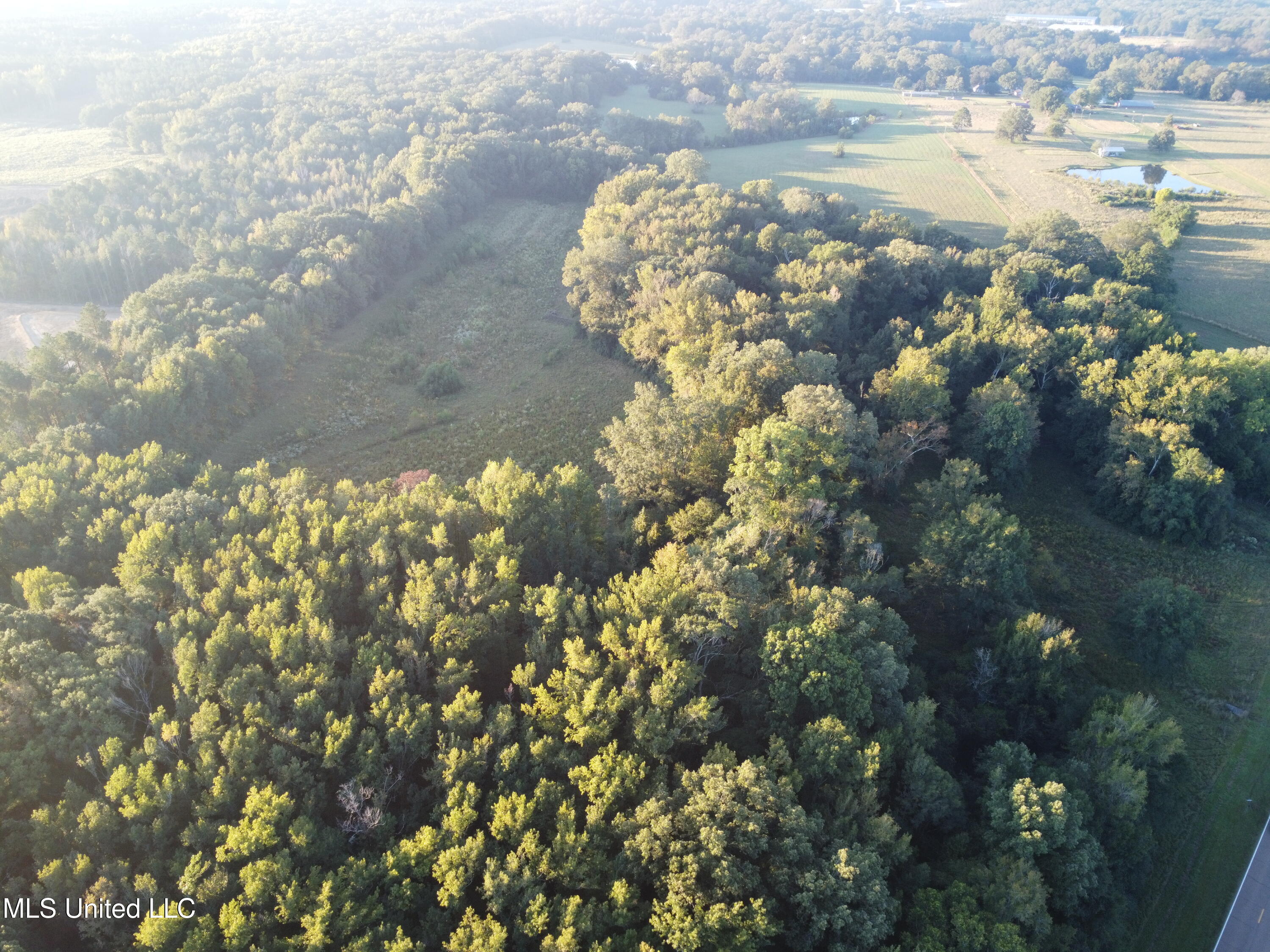 2300 W West County Line Road Property Photo 5