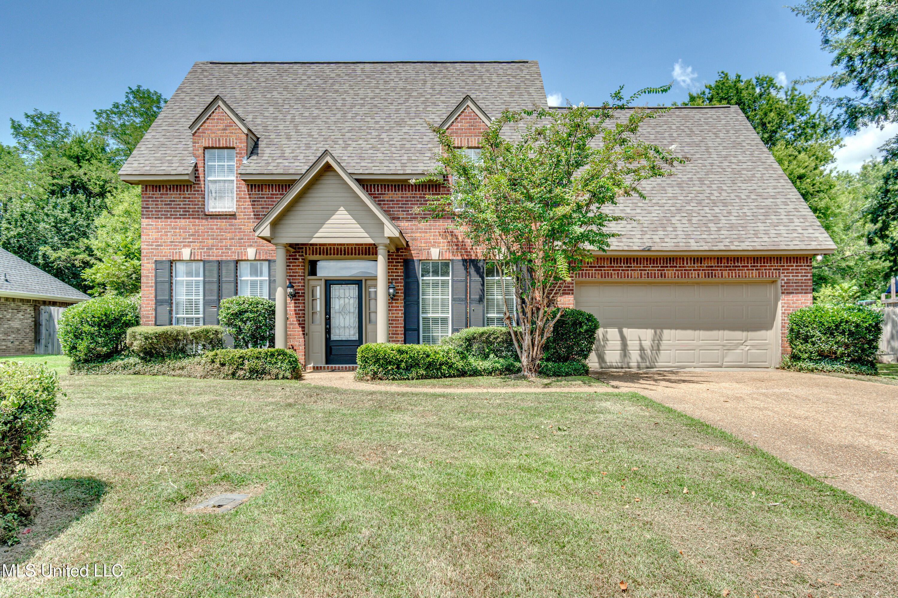 420 Fairfield Drive Property Photo 1