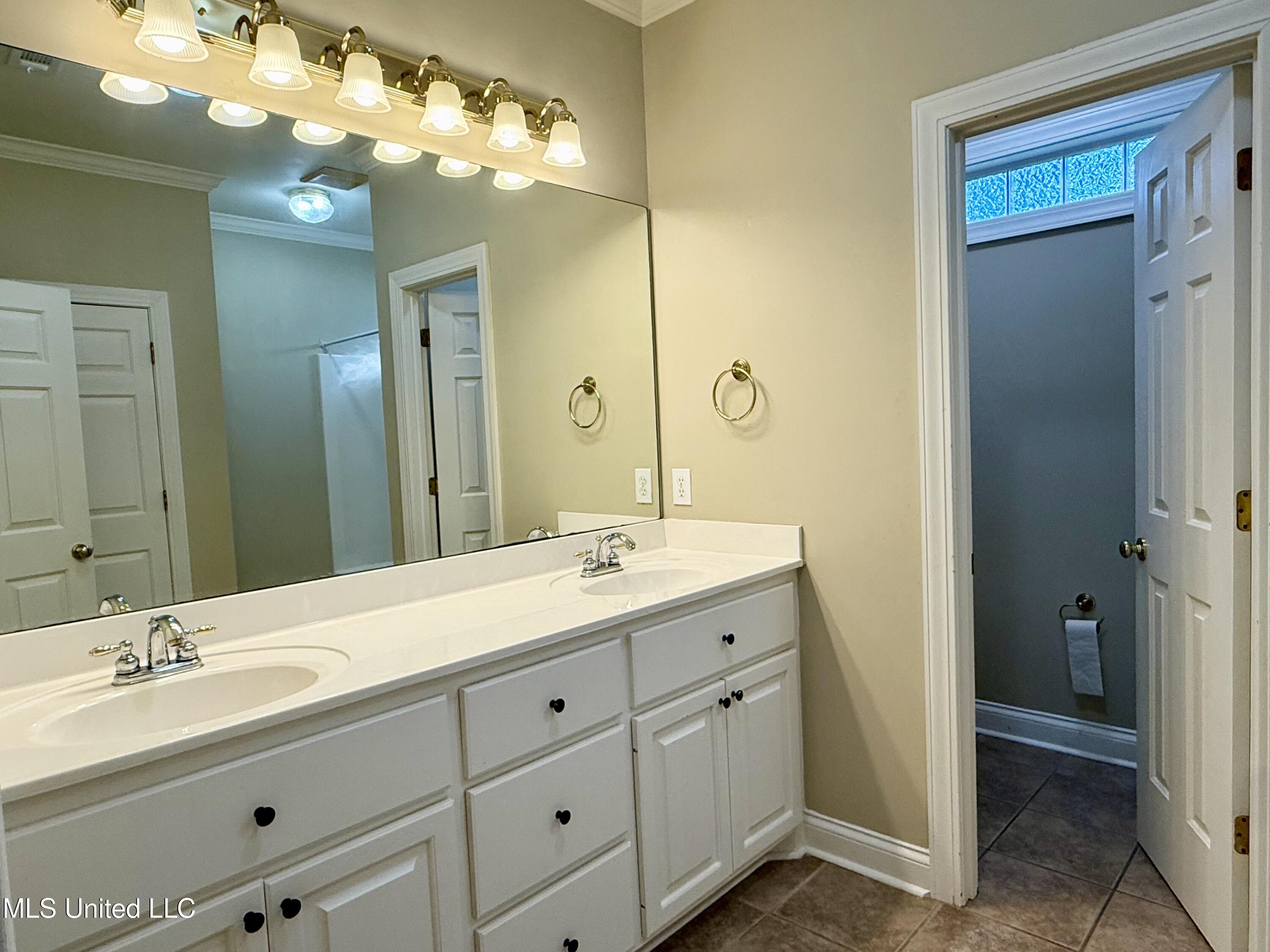 493 Annandale Parkway Property Photo 24