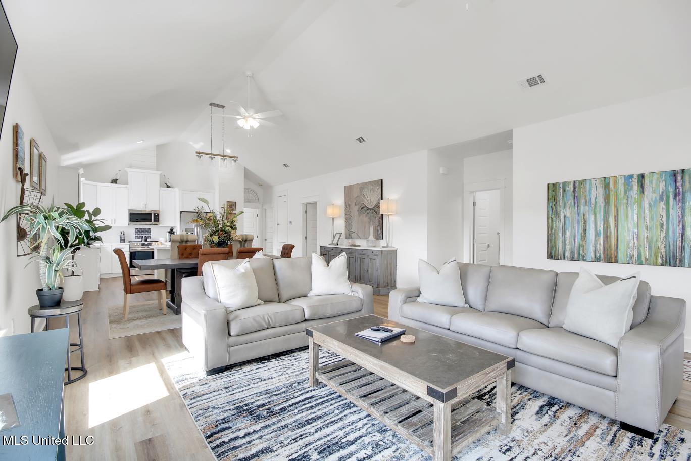 219 Demetz Avenue Property Photo 2