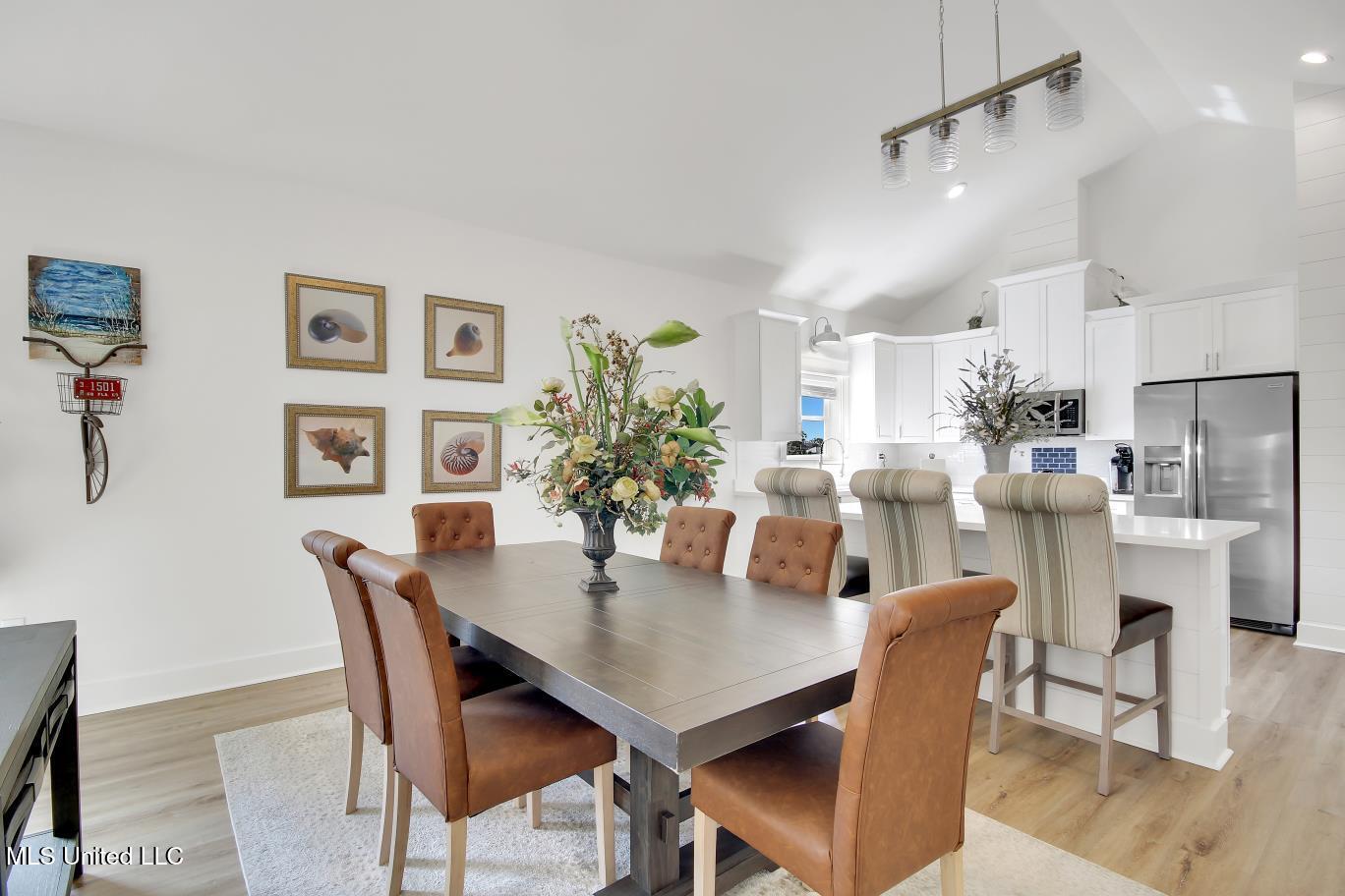 219 Demetz Avenue Property Photo 3