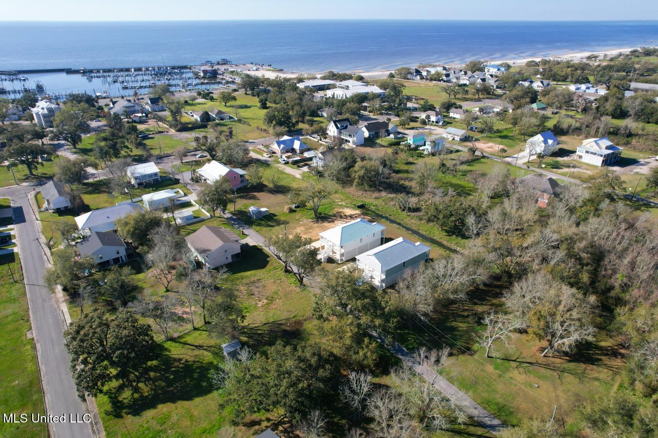 219 Demetz Avenue Property Photo 7