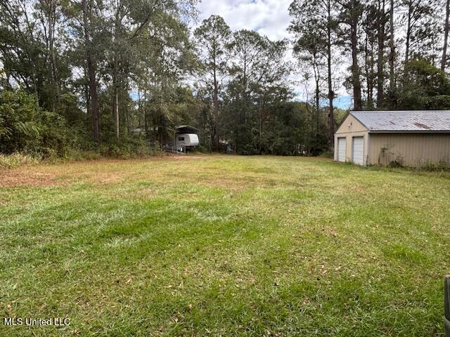 14832 Hillside Drive Property Photo 2