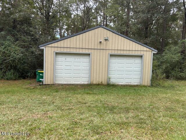 14832 Hillside Drive Property Photo 3