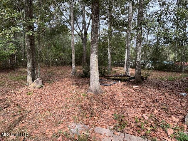 14832 Hillside Drive Property Photo 5