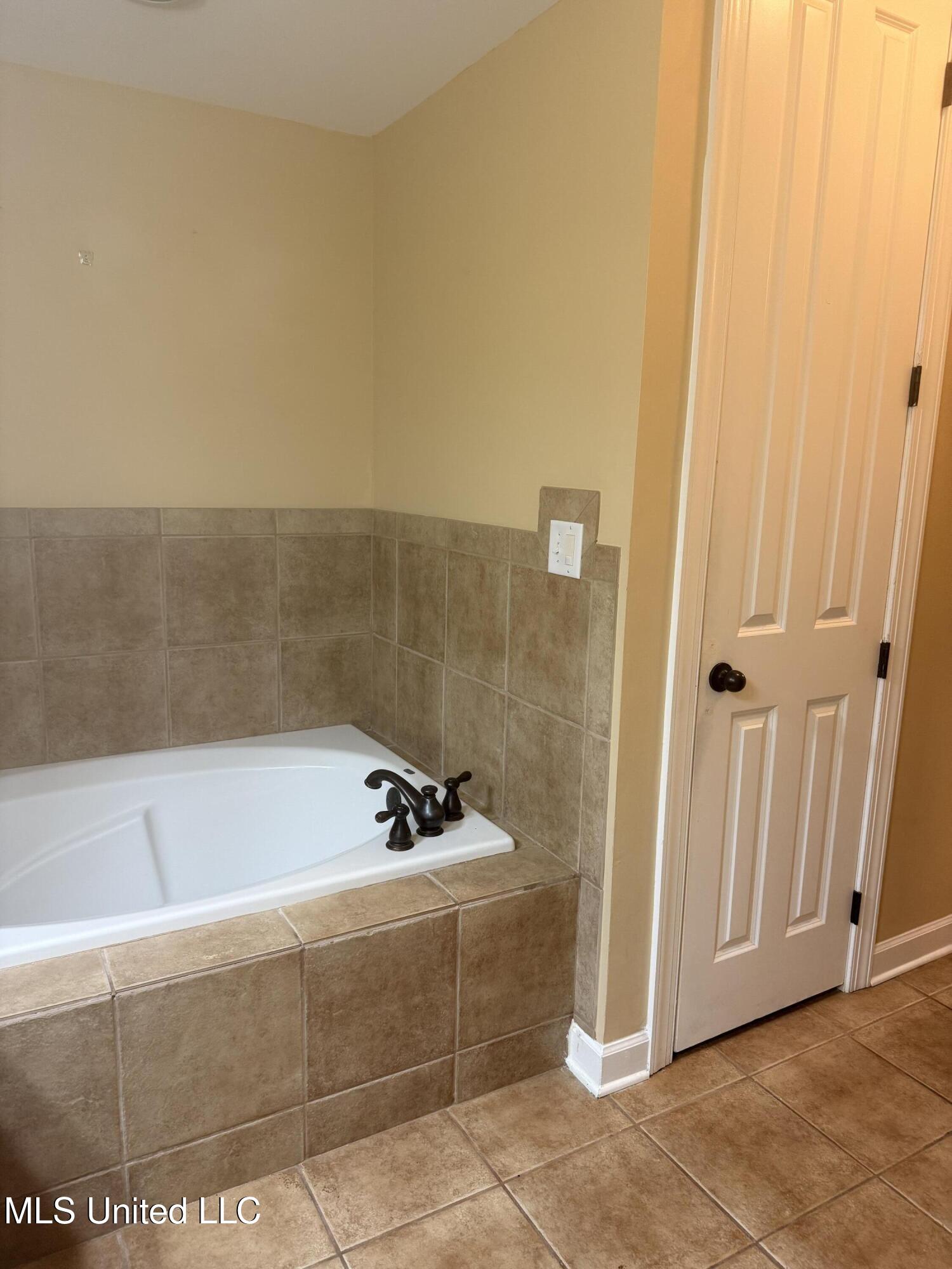 185 Saint Jude Street Property Photo 12