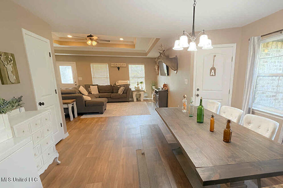 22020 John Holder Road Property Photo 7