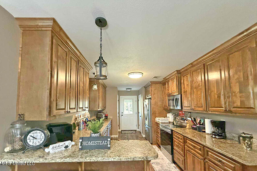 22020 John Holder Road Property Photo 11