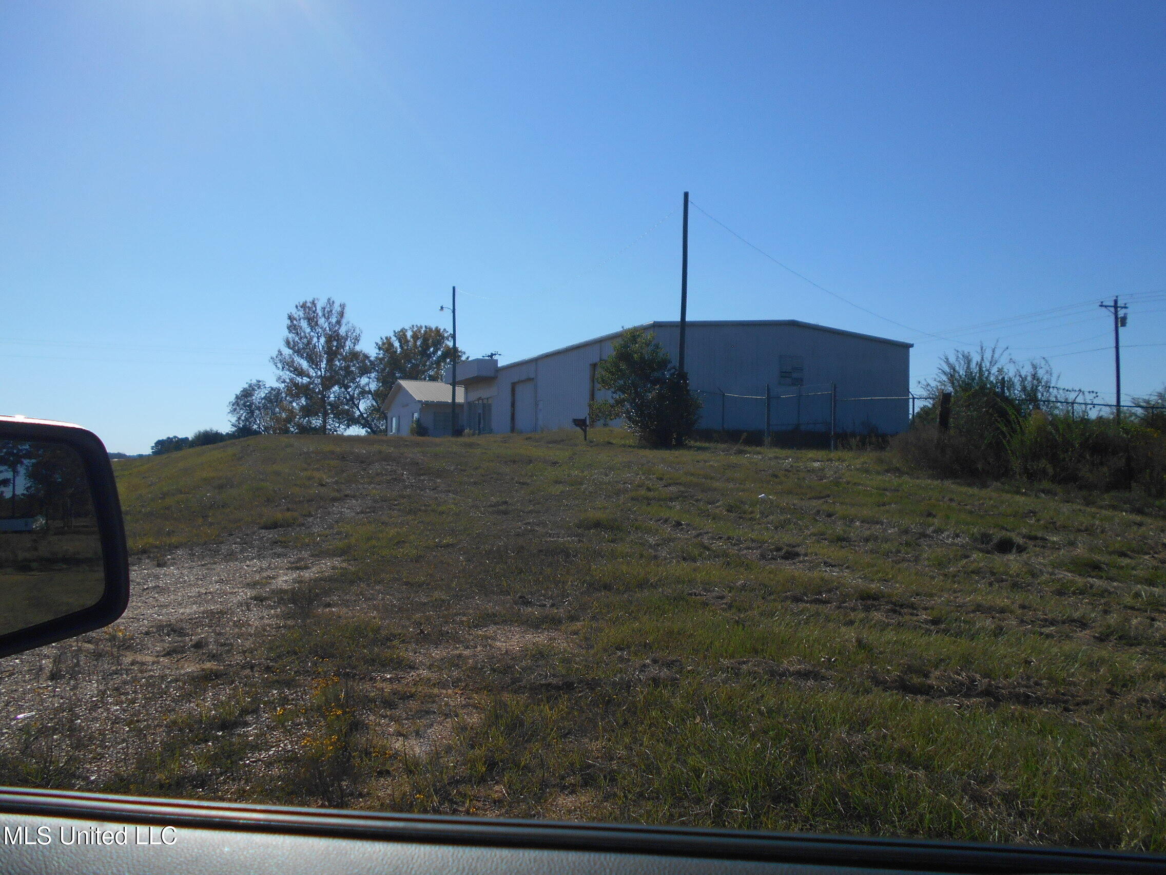 5555 W Highway 84 Property Photo 2