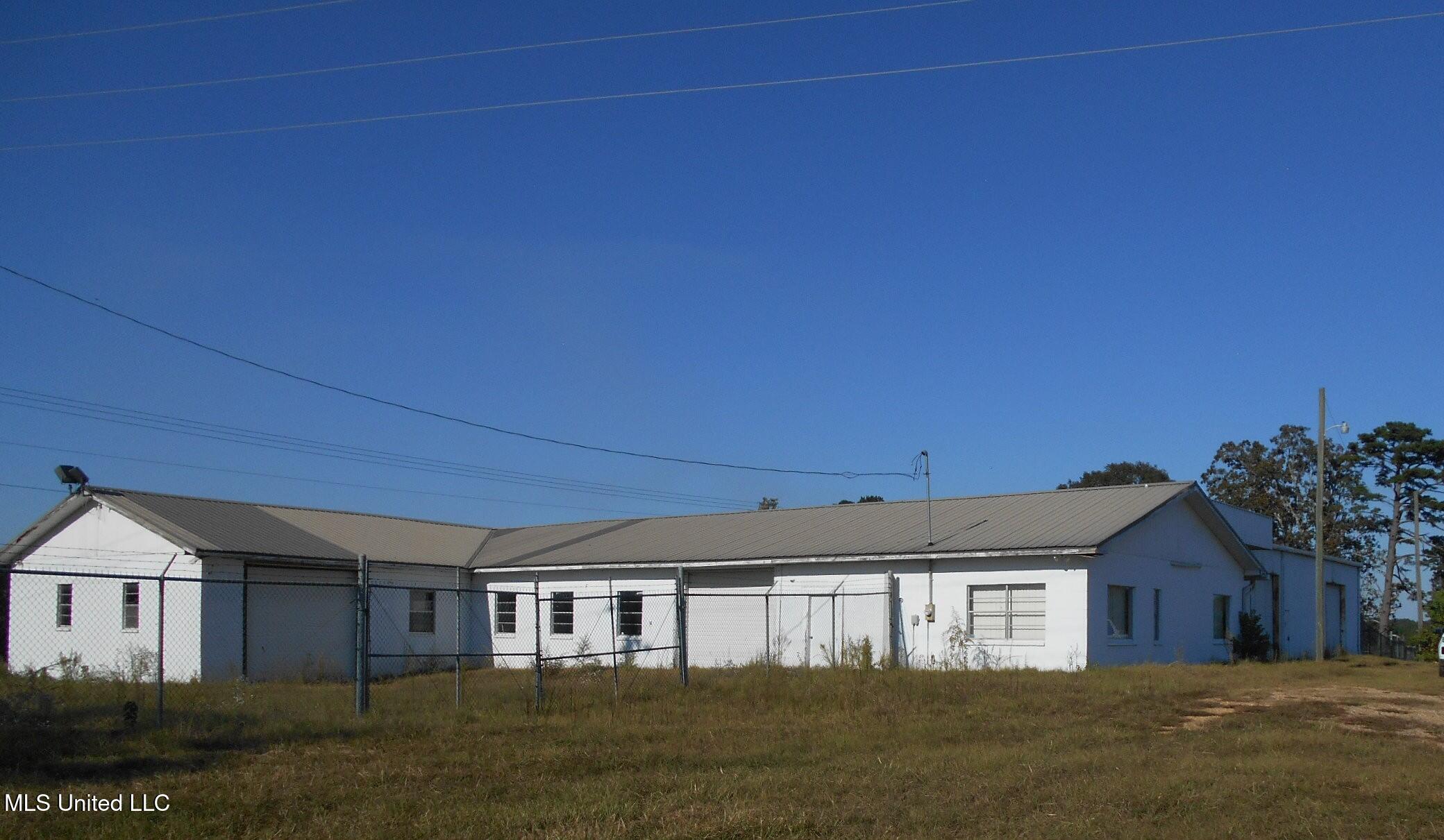 5555 W Highway 84 Property Photo 3