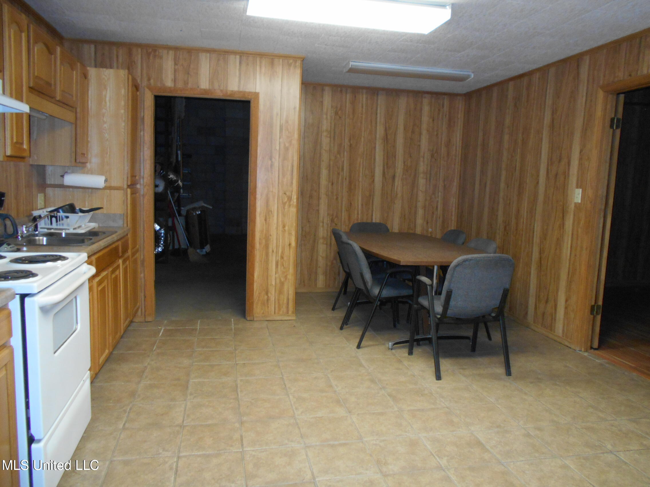 5555 W Highway 84 Property Photo 15