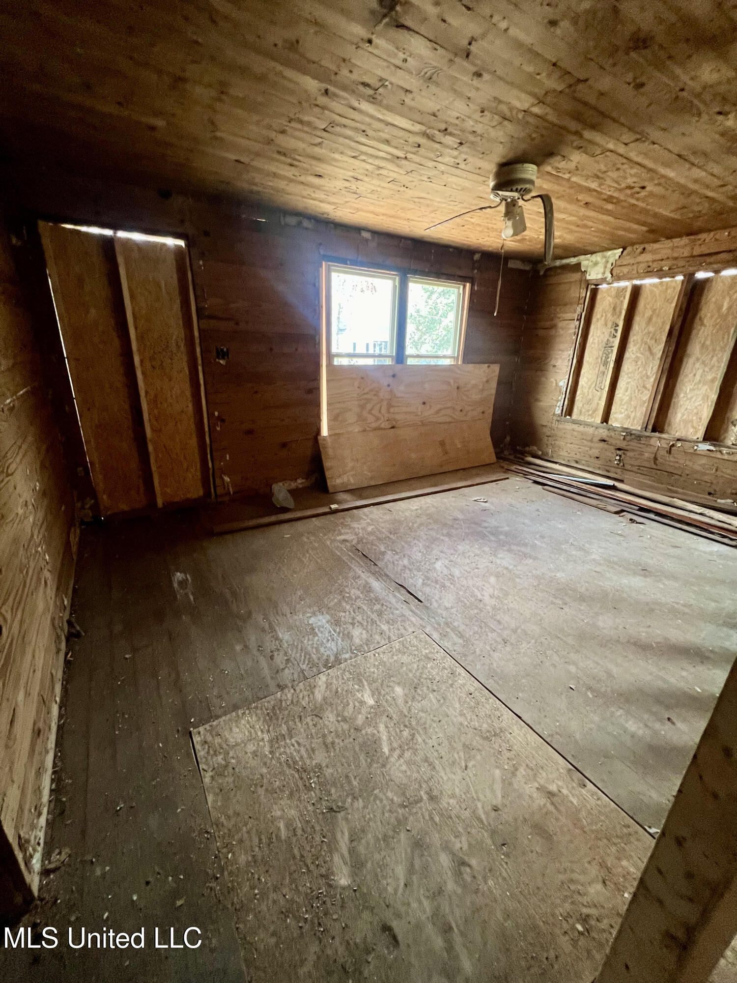 204 Deaton Street Property Photo 9