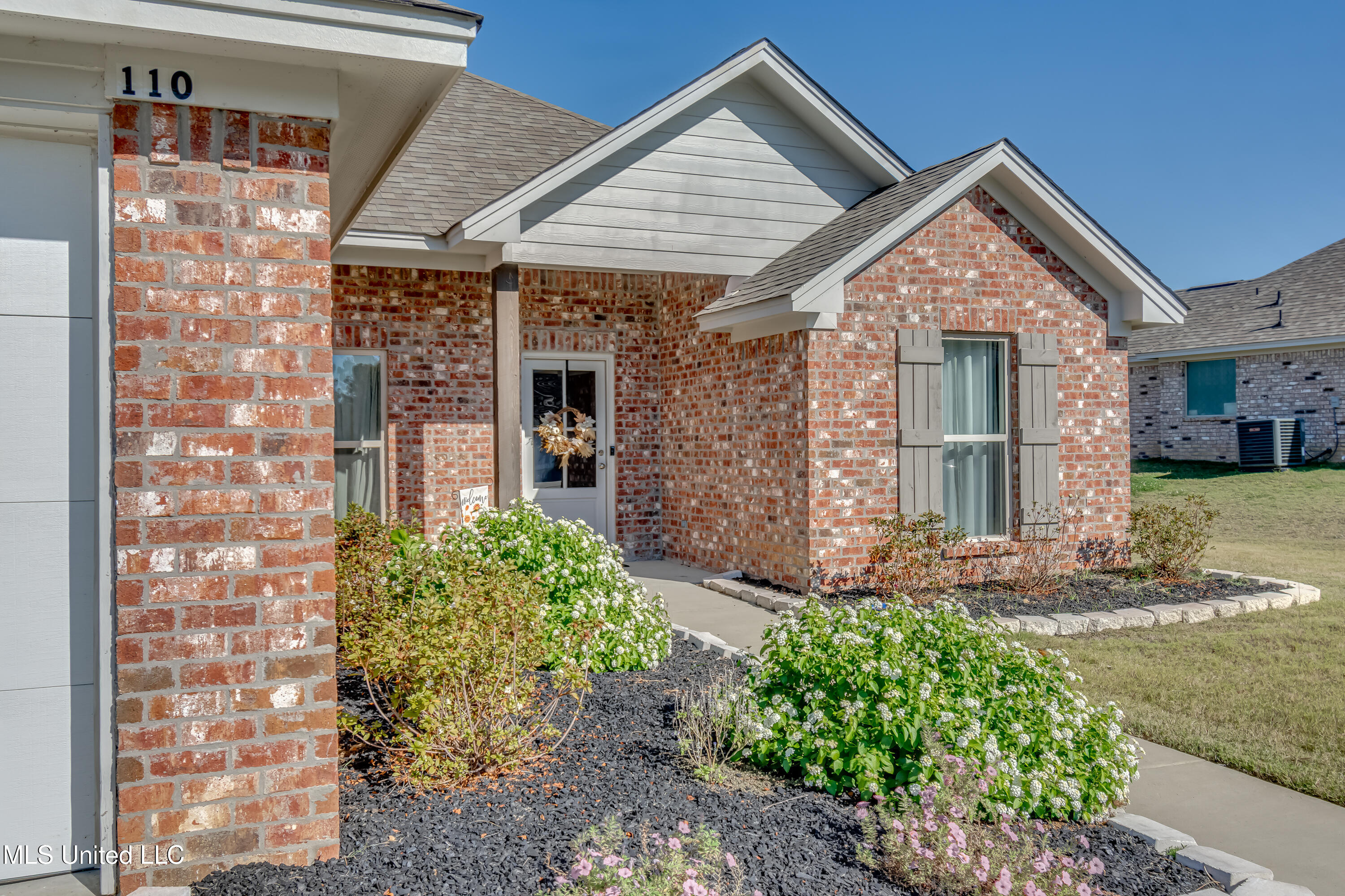 110 Bailey Cove Property Photo 6