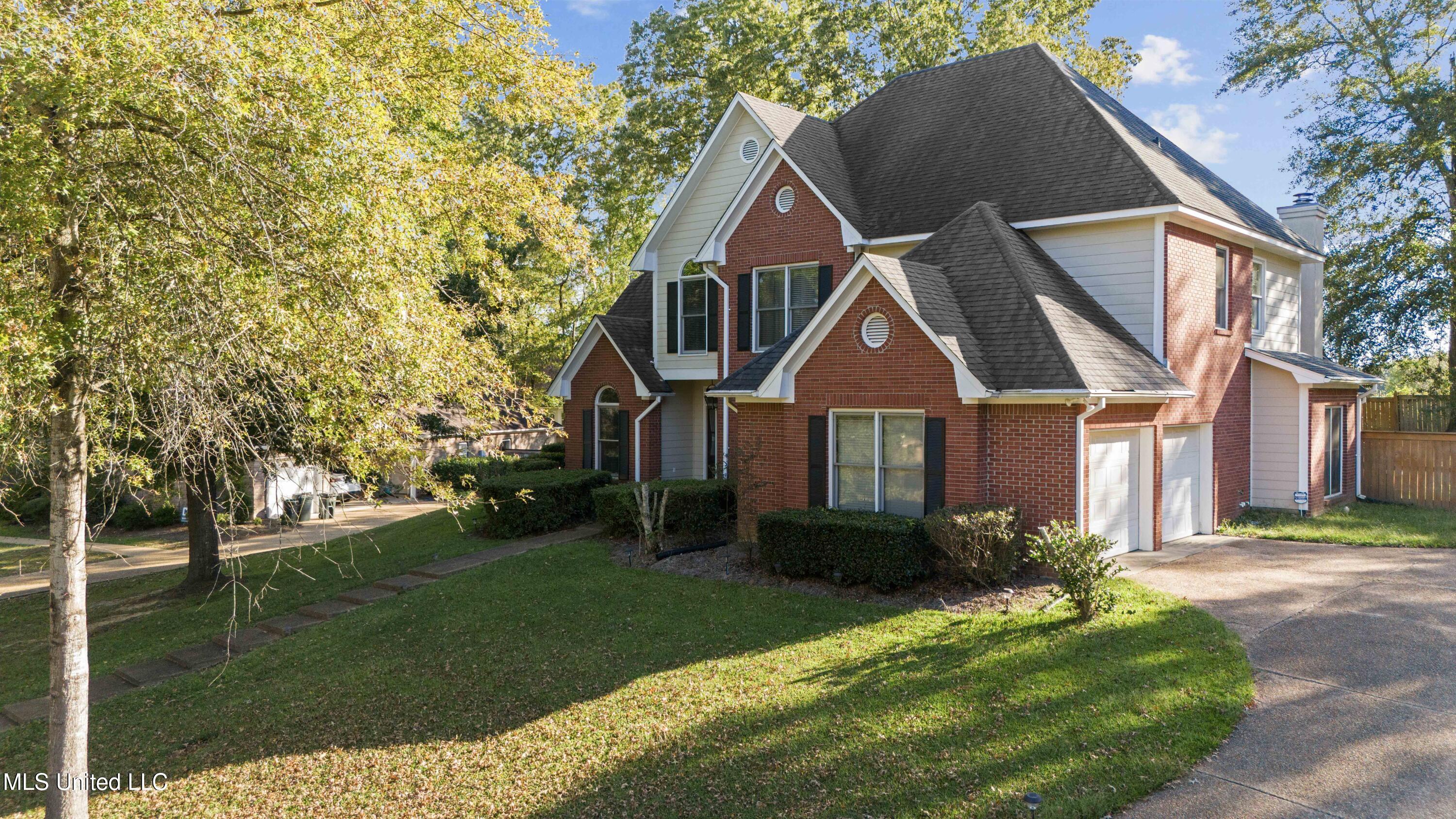 114 Dunton Hill Lane Property Photo 5