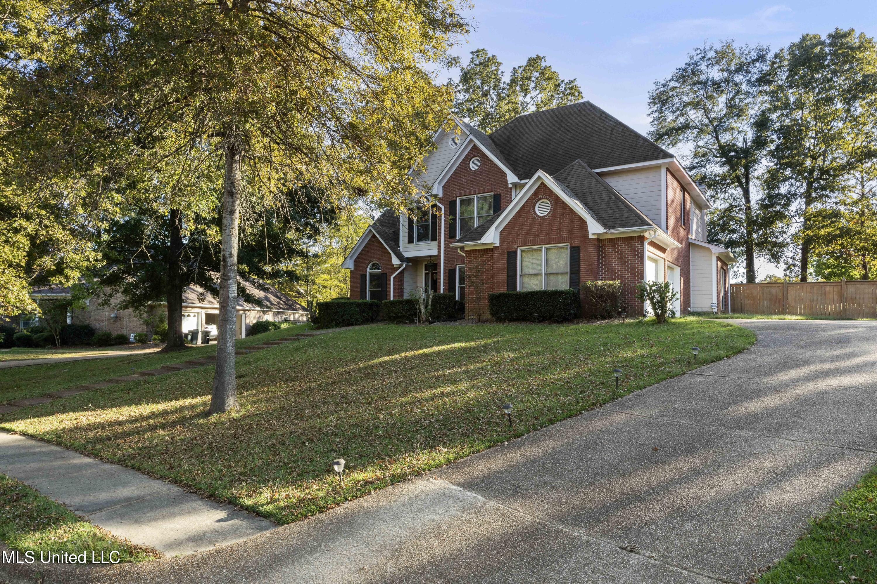 114 Dunton Hill Lane Property Photo 7