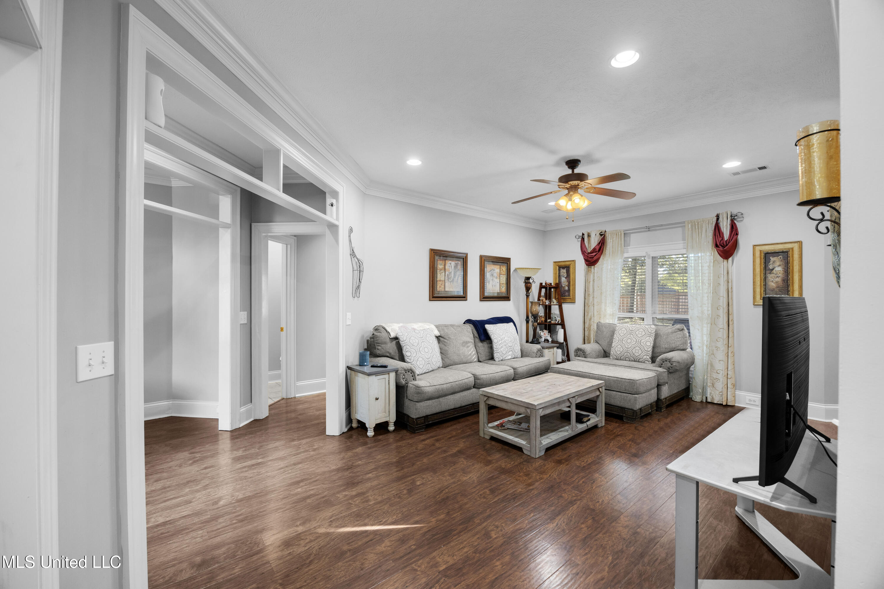 114 Dunton Hill Lane Property Photo 9