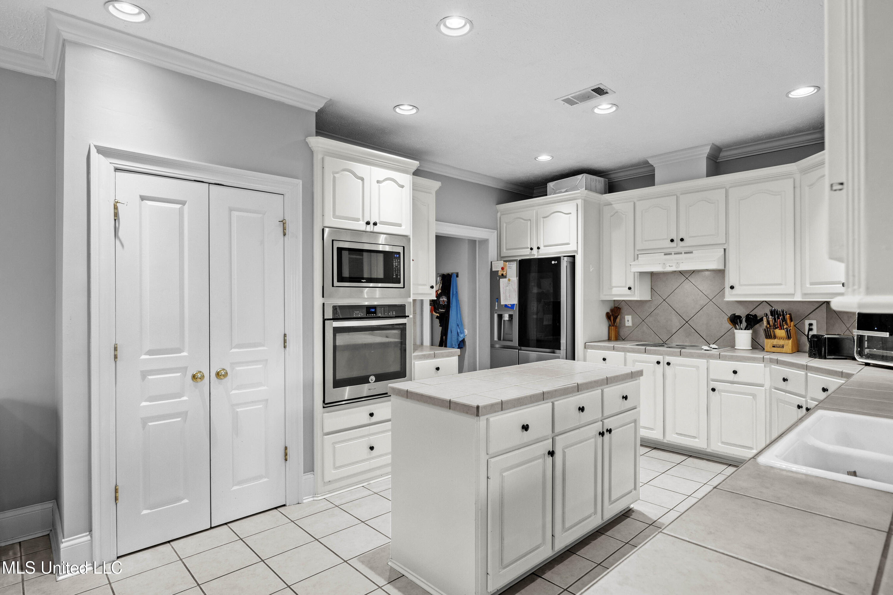 114 Dunton Hill Lane Property Photo 16