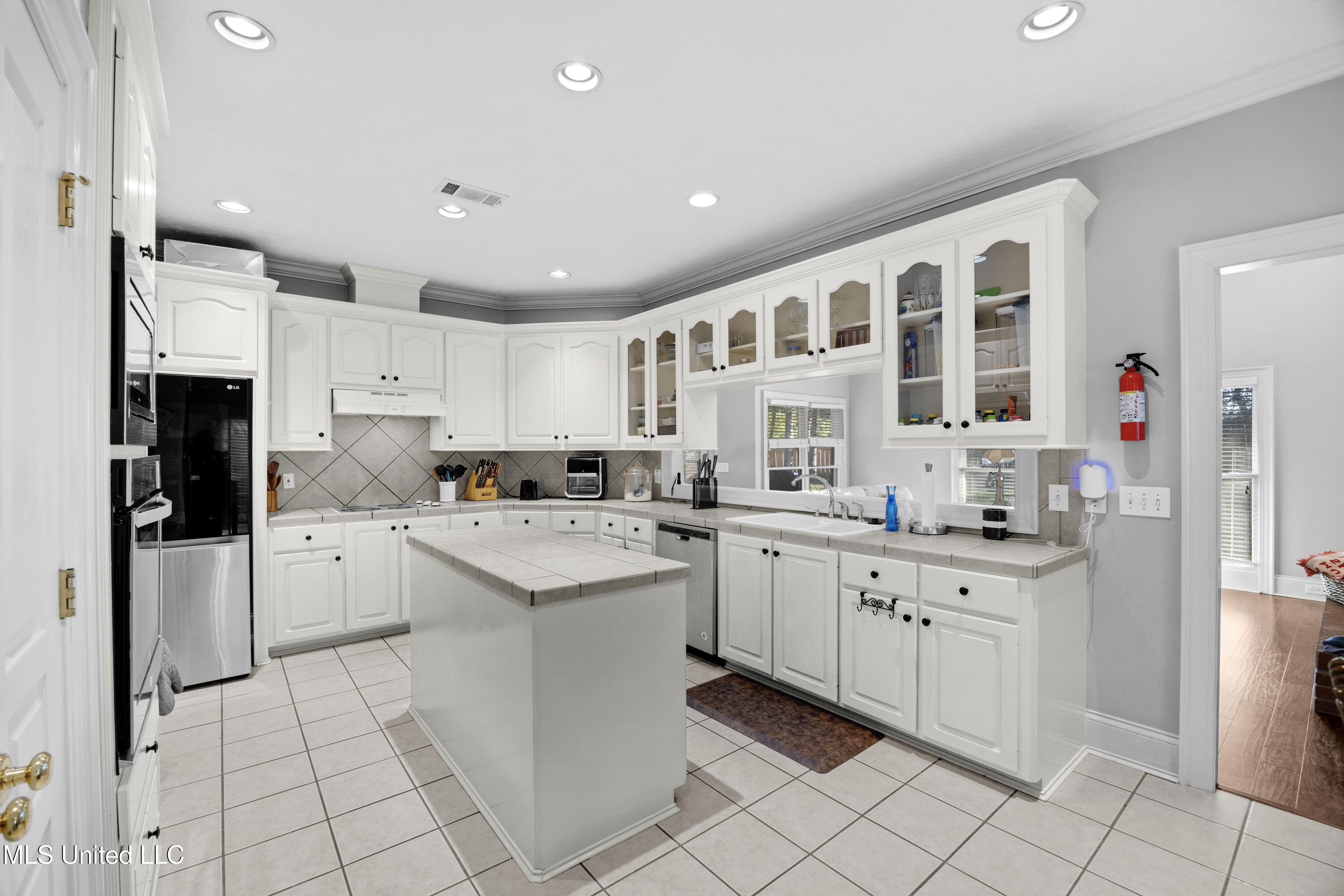 114 Dunton Hill Lane Property Photo 17