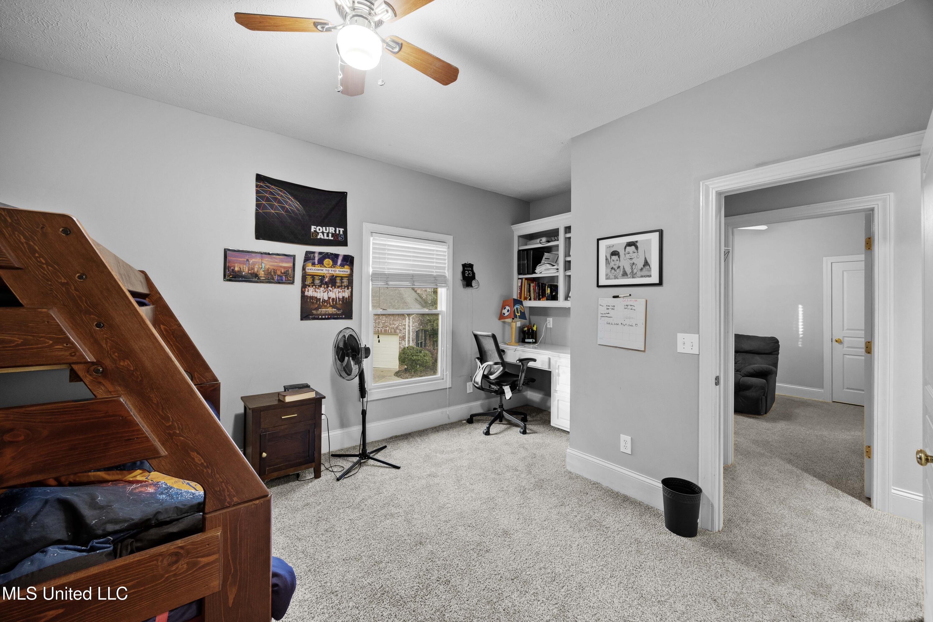 114 Dunton Hill Lane Property Photo 34