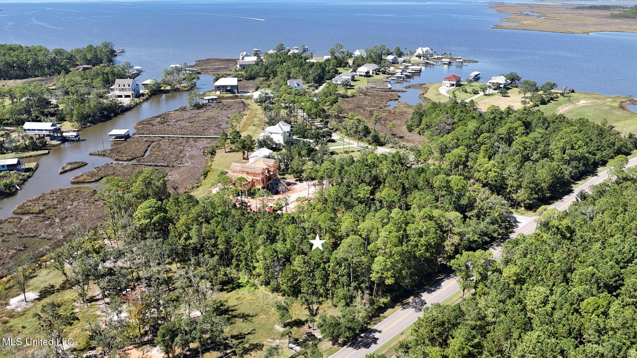 Henderson Avenue Property Photo 2