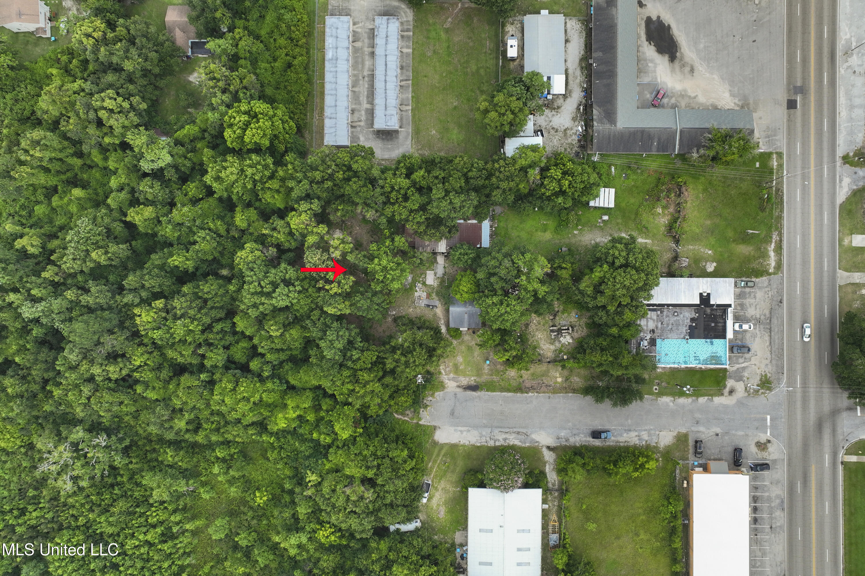 1918 Pass Road Property Photo 4