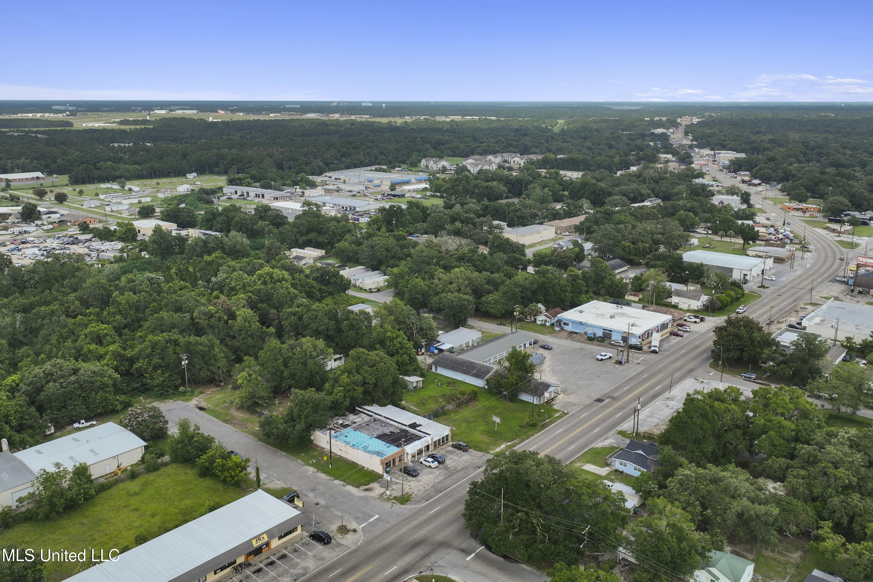 1918 Pass Road Property Photo 10