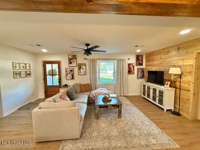 2097 N Topisaw Property Photo 6