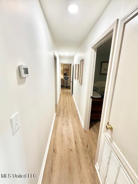 2097 N Topisaw Property Photo 21