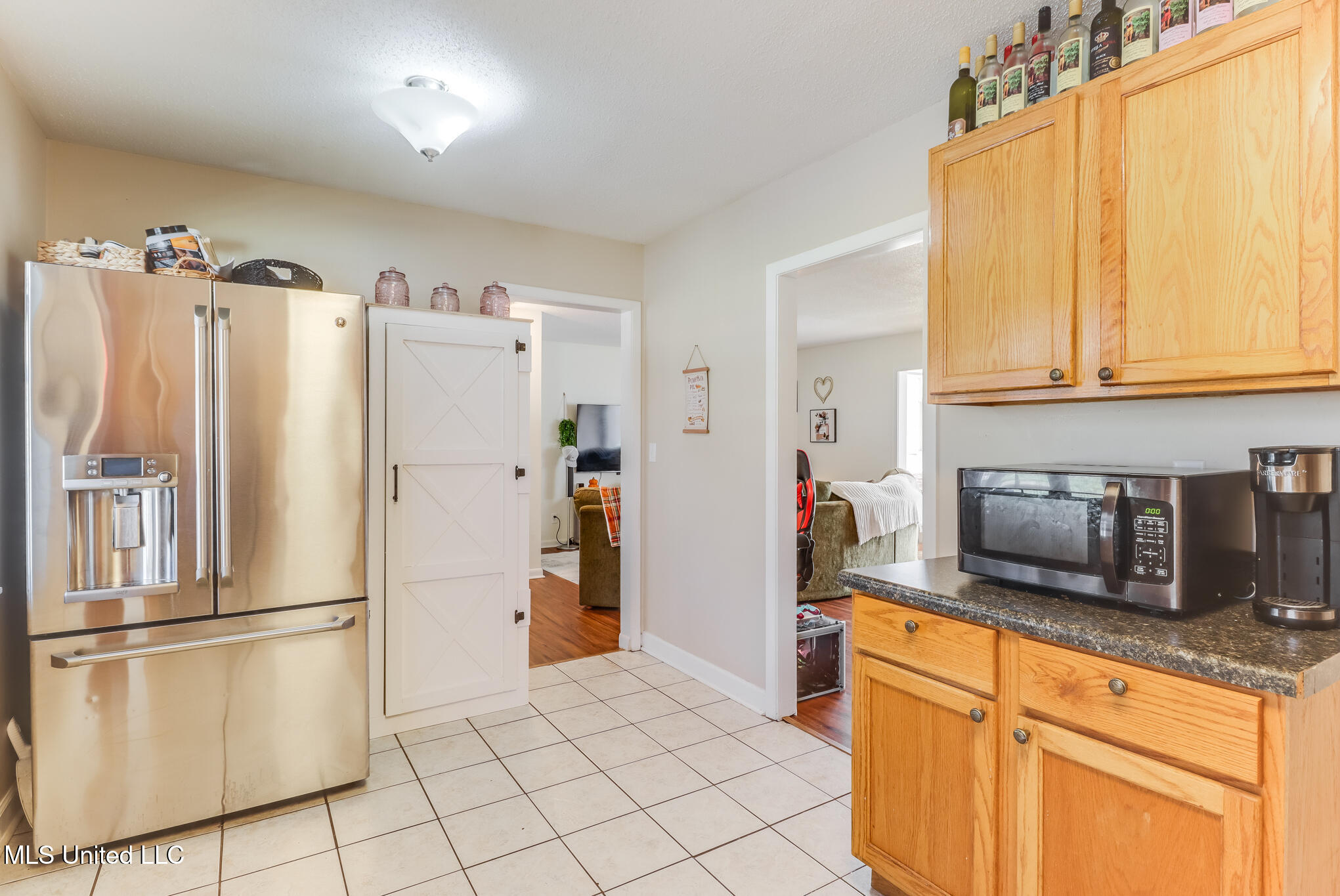 3113 Beachview Drive Property Photo 6