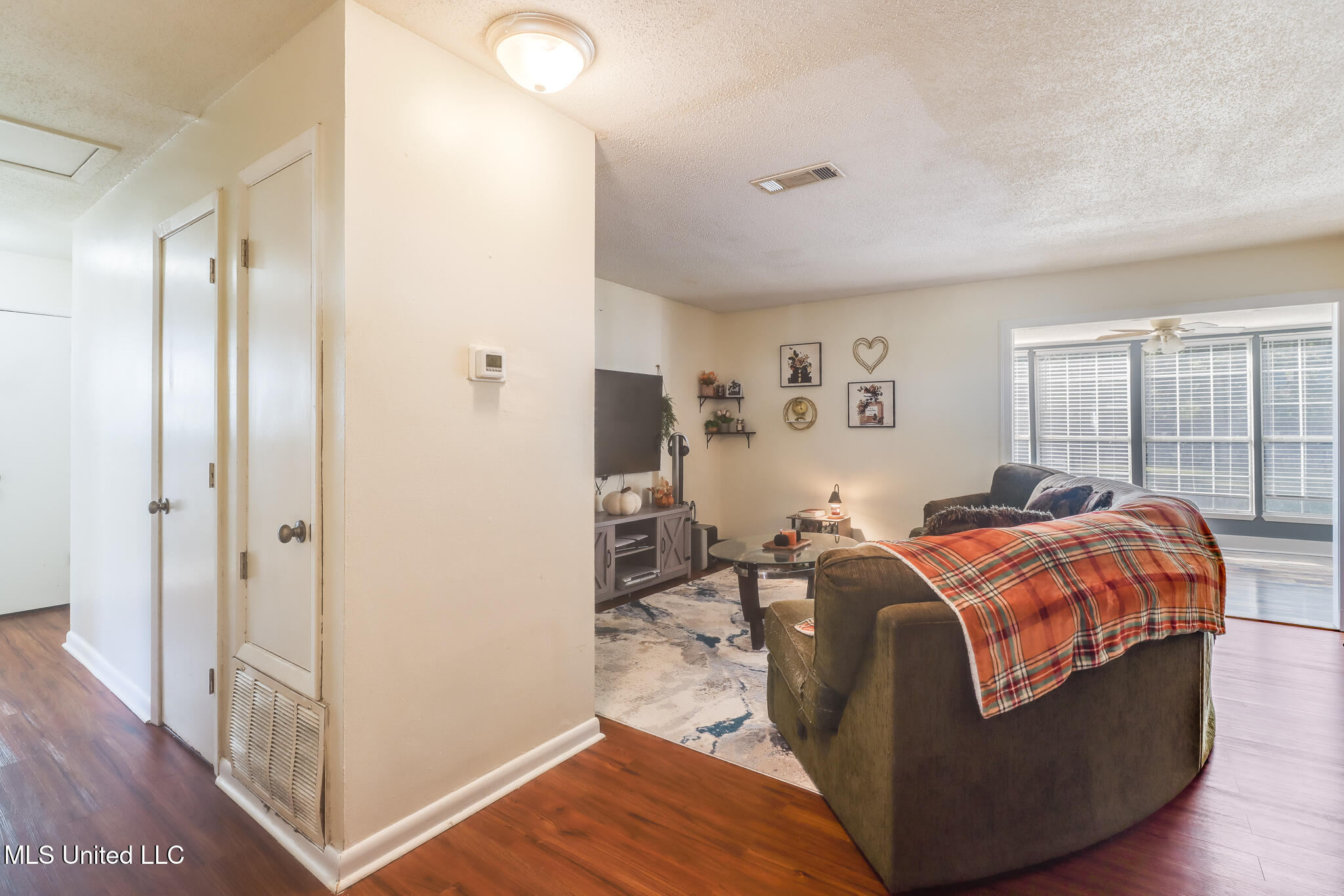 3113 Beachview Drive Property Photo 9