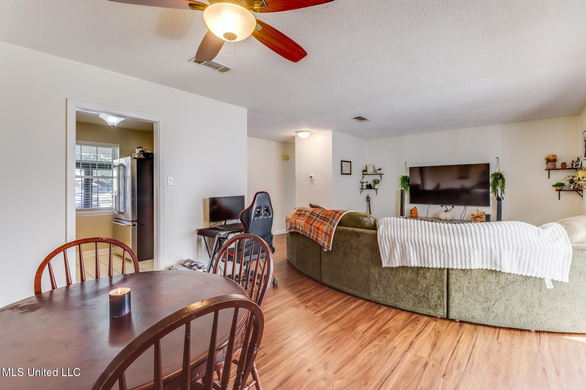 3113 Beachview Drive Property Photo 11