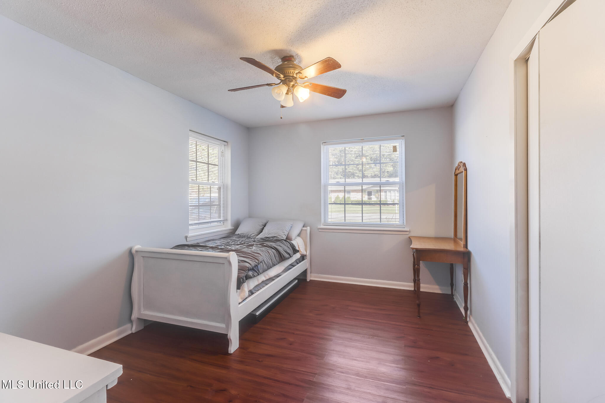 3113 Beachview Drive Property Photo 12