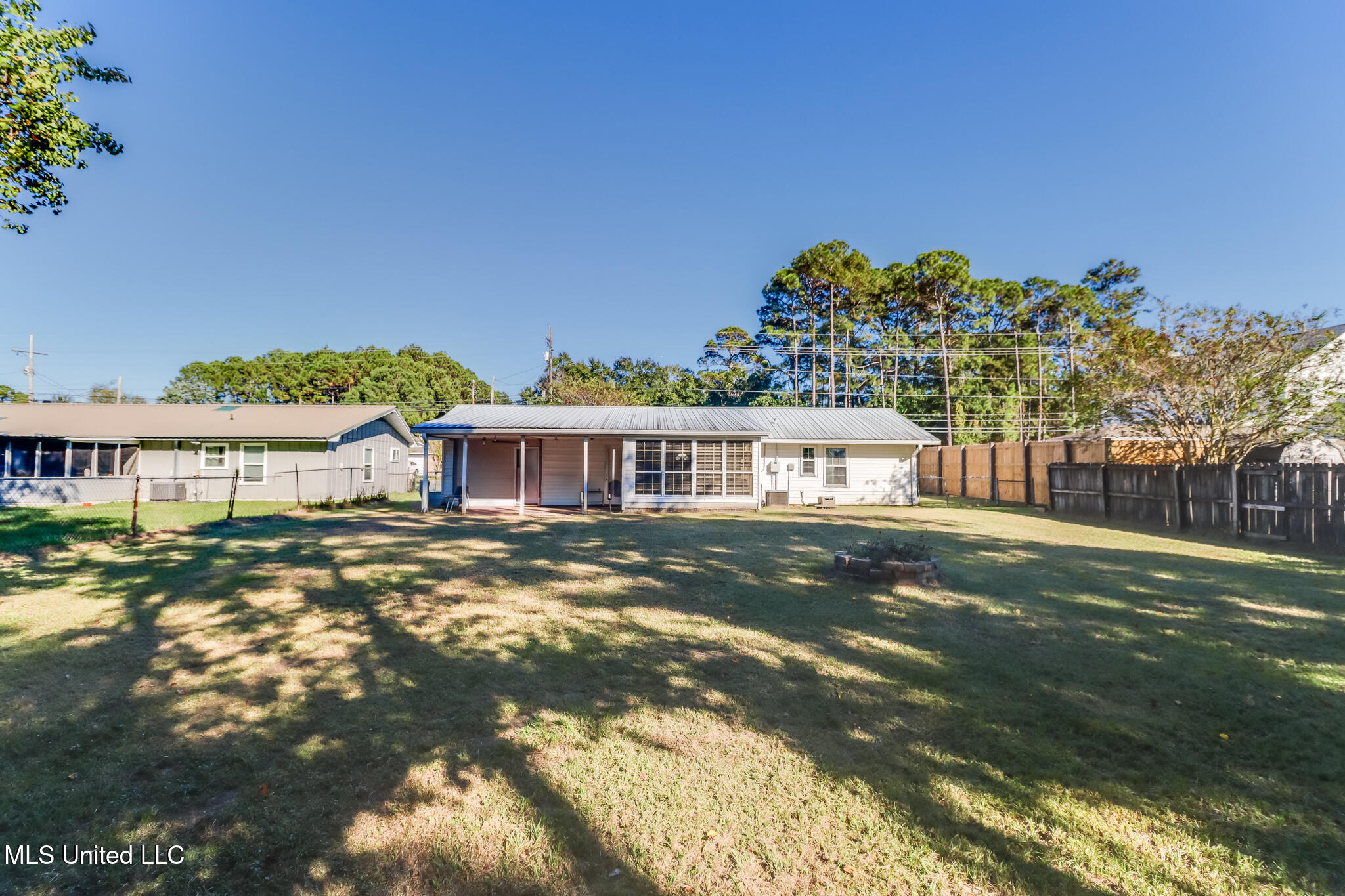3113 Beachview Drive Property Photo 18